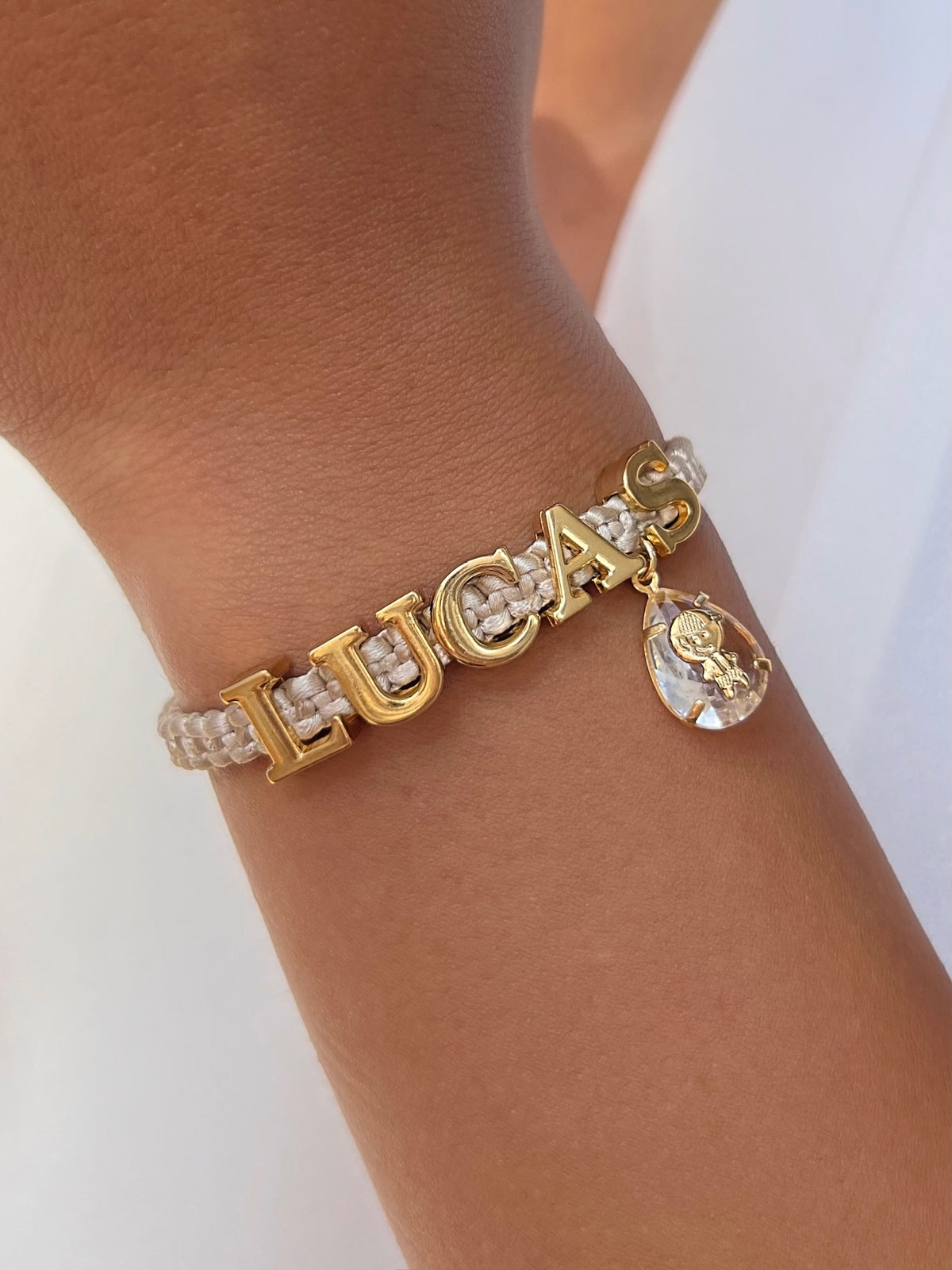 Pulseira Nome + Pin Cristal