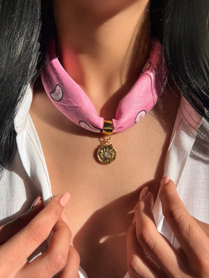 Colar Lenço Rosa Pingente Olho Grego