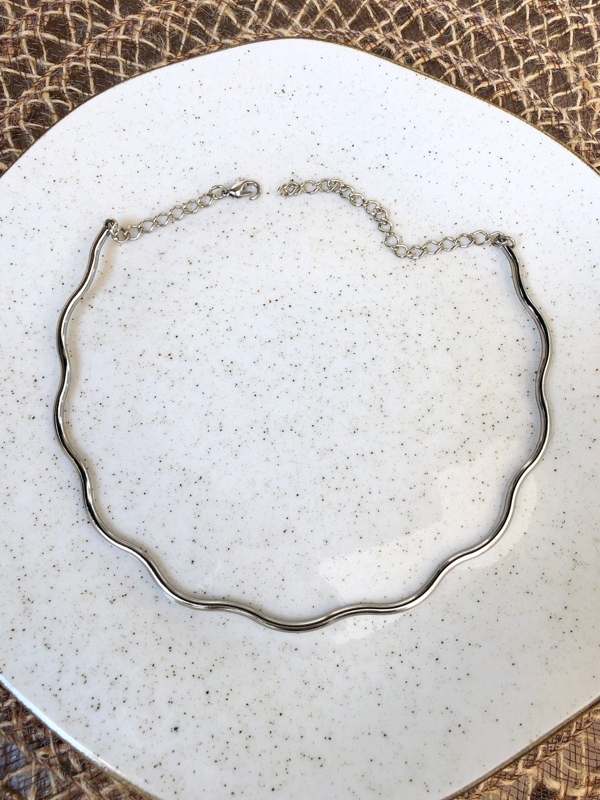 Arco Camila Ondulado Banho Ródio Branco 35cm - Tiff Joias