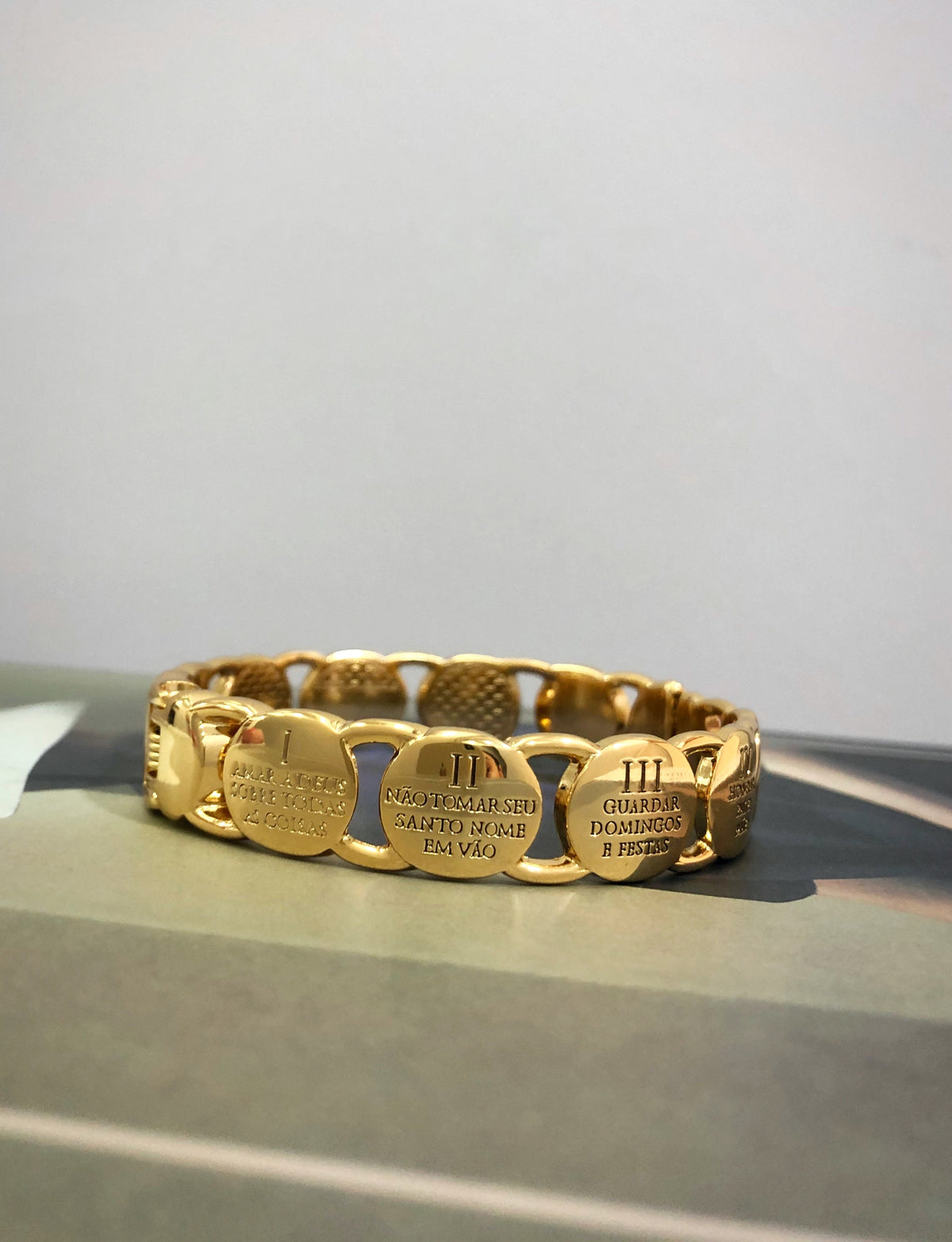 Bracelete 10 Mandamentos Em Banho Ouro 18k - Tiff Joias