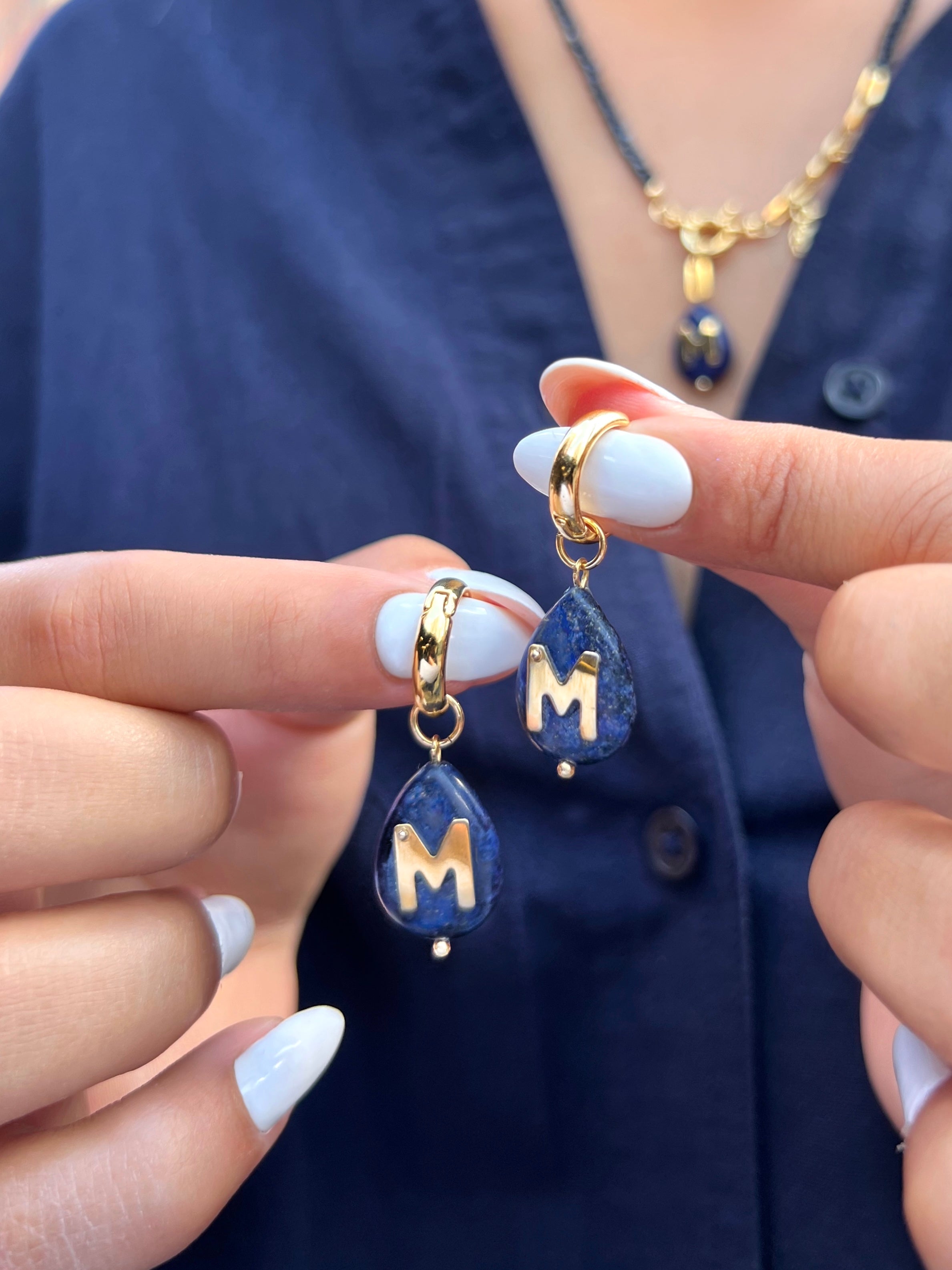 Brinco Argola Lapis Lazuli Com Inicial - Tiff Joias