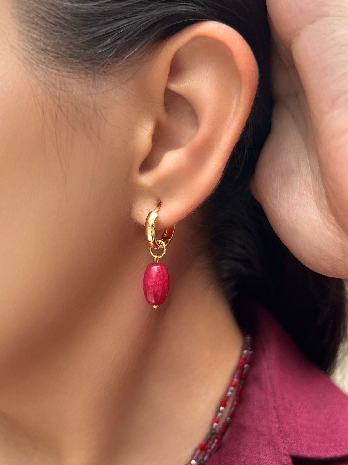 Brinco Argola Pedra Natural Jade Rubi - Tiff Joias