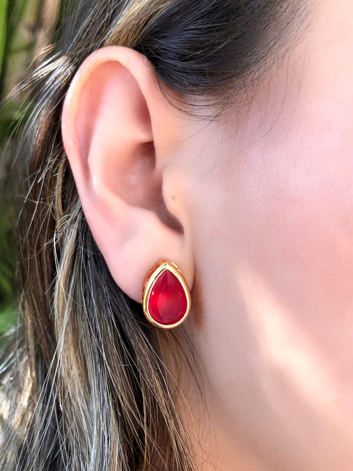 Brinco Diana Cor Vermelho Cherry - Tiff Joias