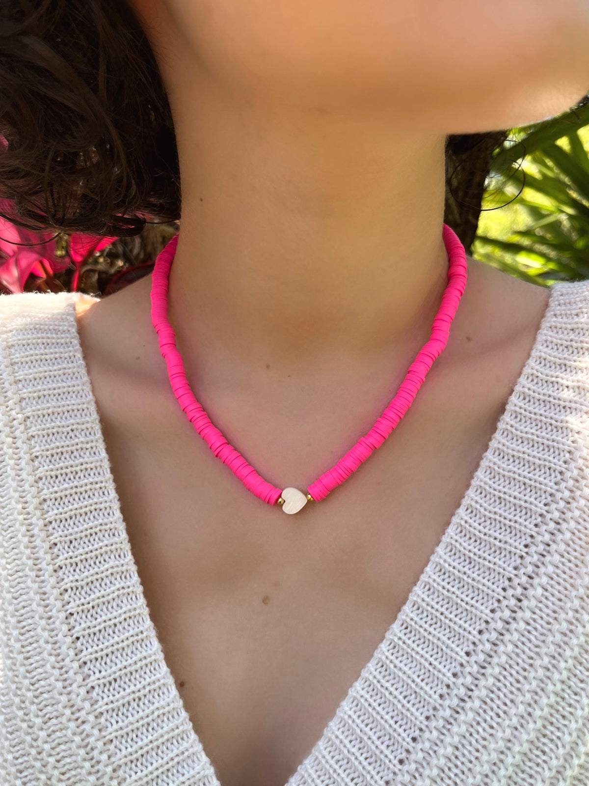 Choker Betina Coração Madrepérola Discos Pink 40cm* - Tiff Joias