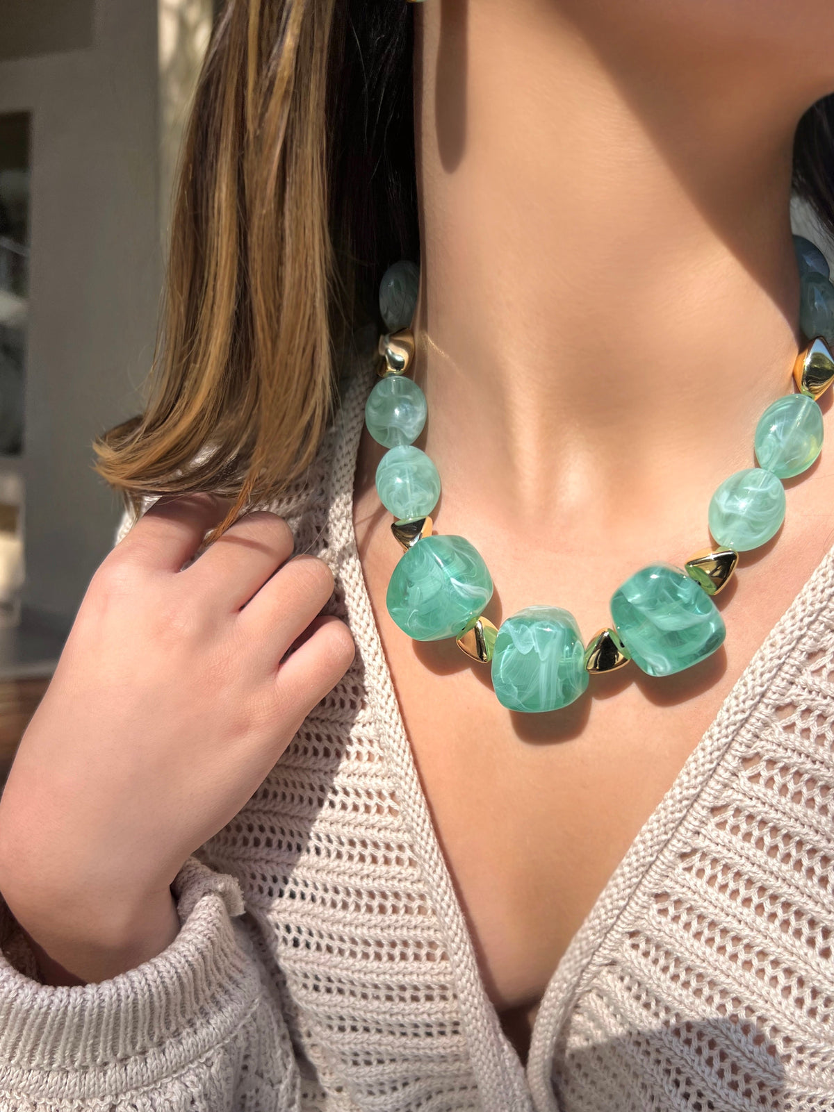 Colar Capri Pedras Acrílicas Cor Verde Caribe 45cm - Tiff Joias