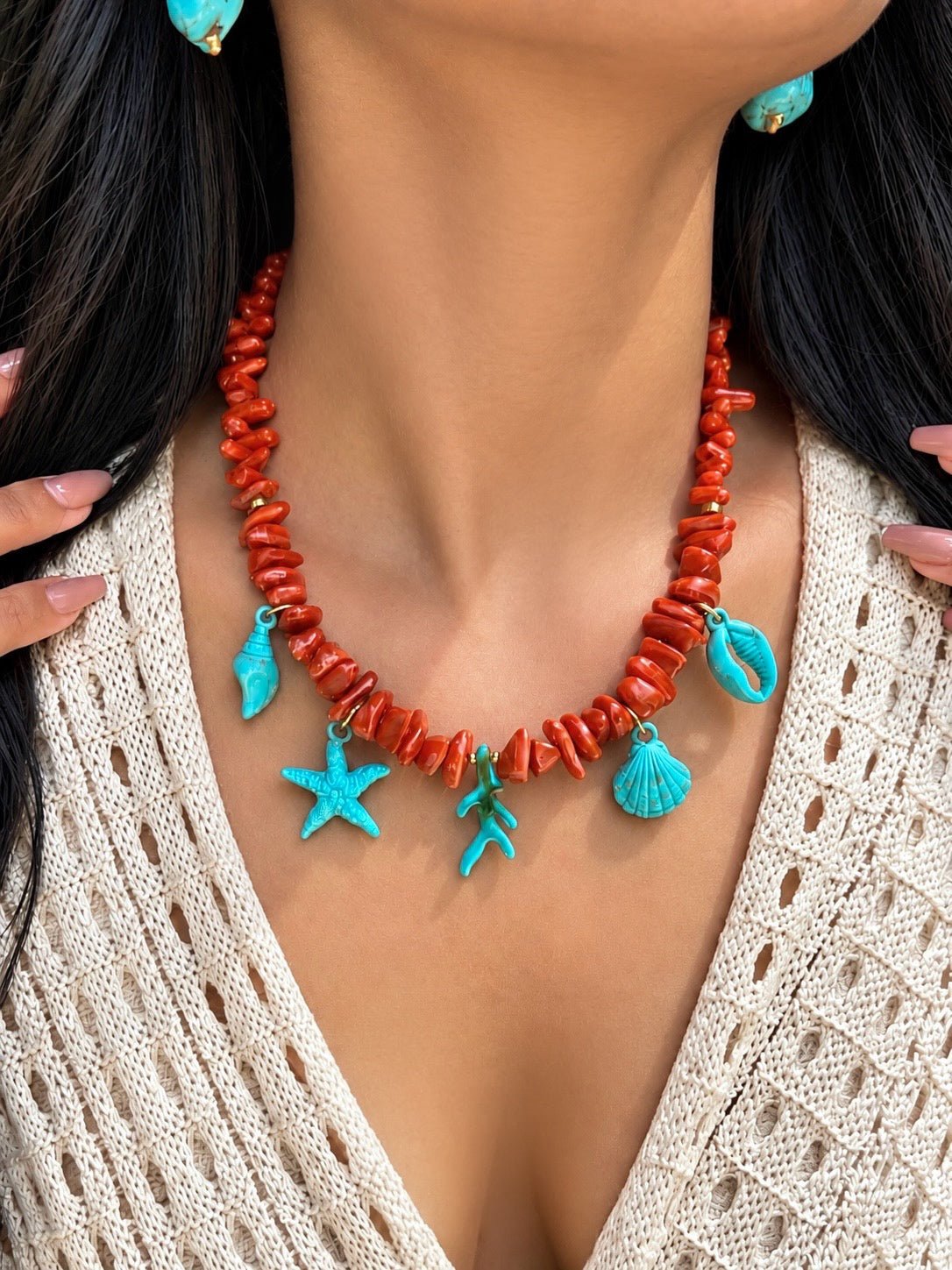 Colar Cascalho Acrílico Coral Com Pingentes Fundo do Mar Cor Turquesa 45cm - Tiff Joias