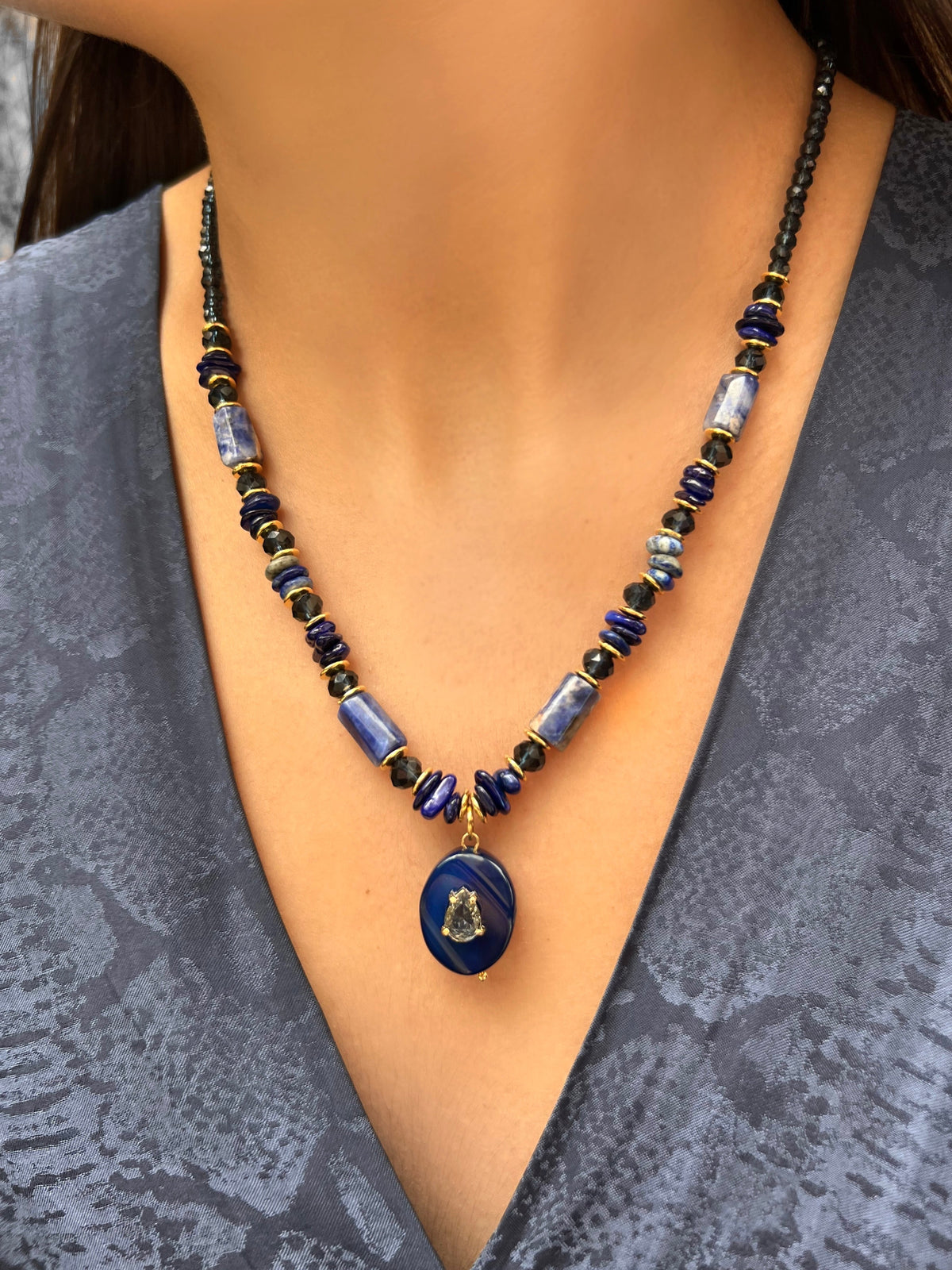 Colar Com Pedras Naturais Lapis Lazuli e Ágata Azul 50cm - Tiff Joias