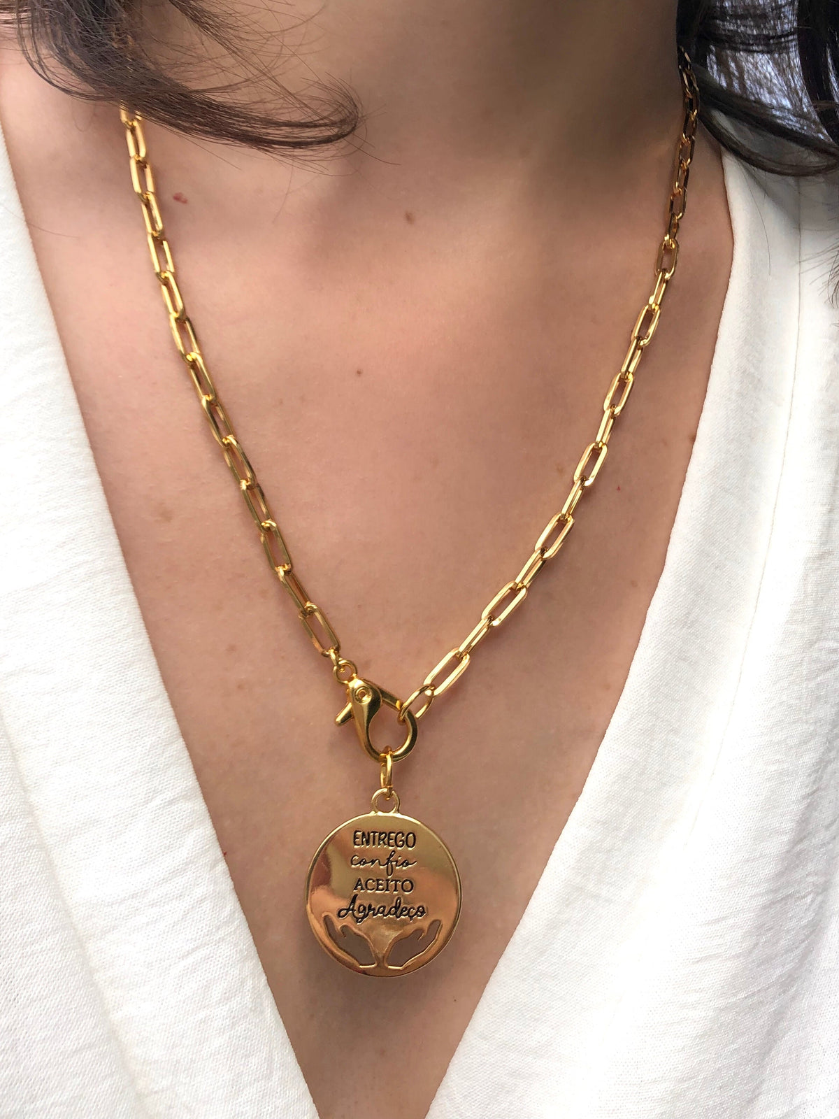 Colar Corrente Elos Fina Com Medalha Com Frase - Tiff Joias