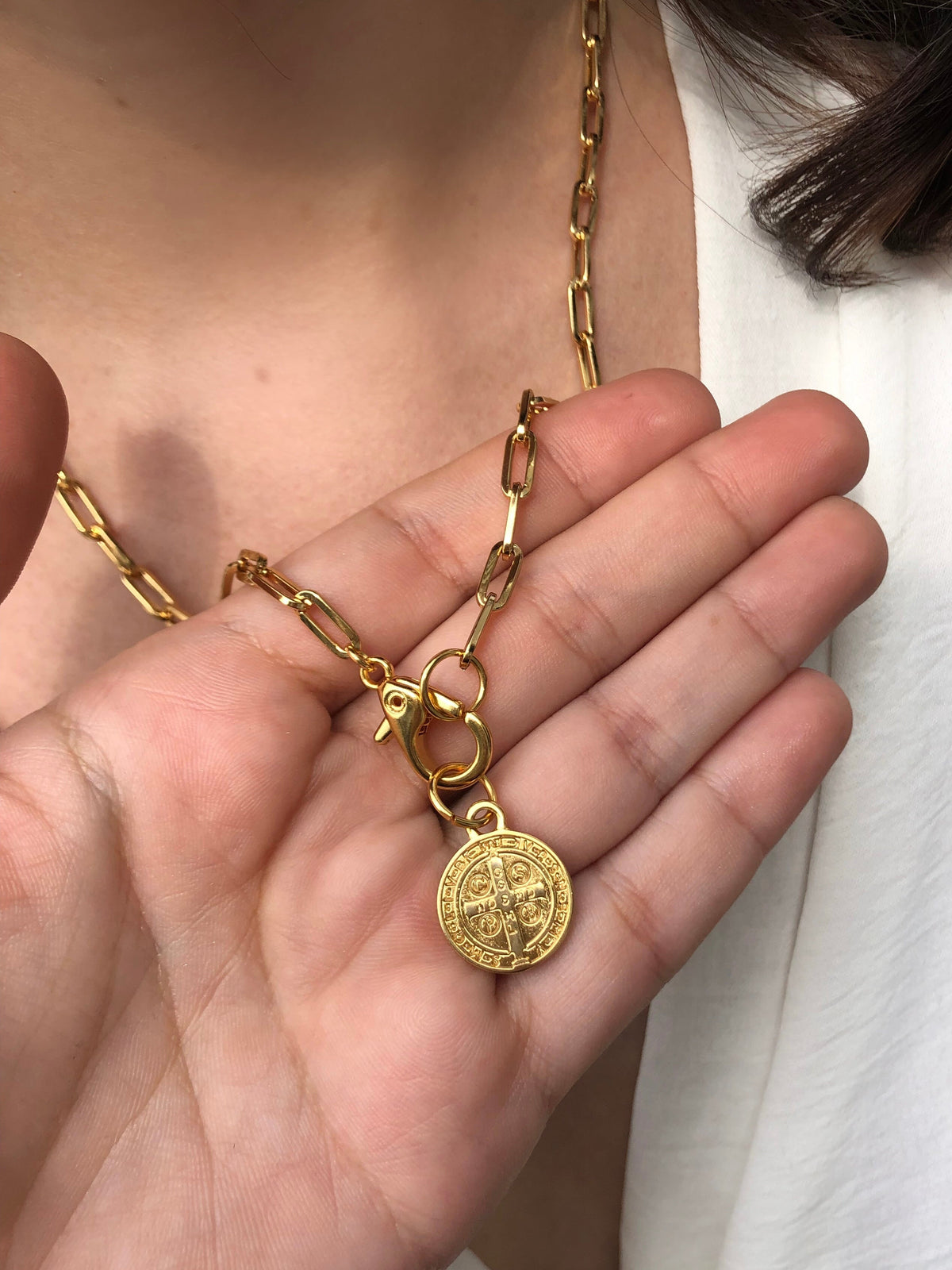 Colar Corrente Elos Fina Com Medalha São Bento - Tiff Joias