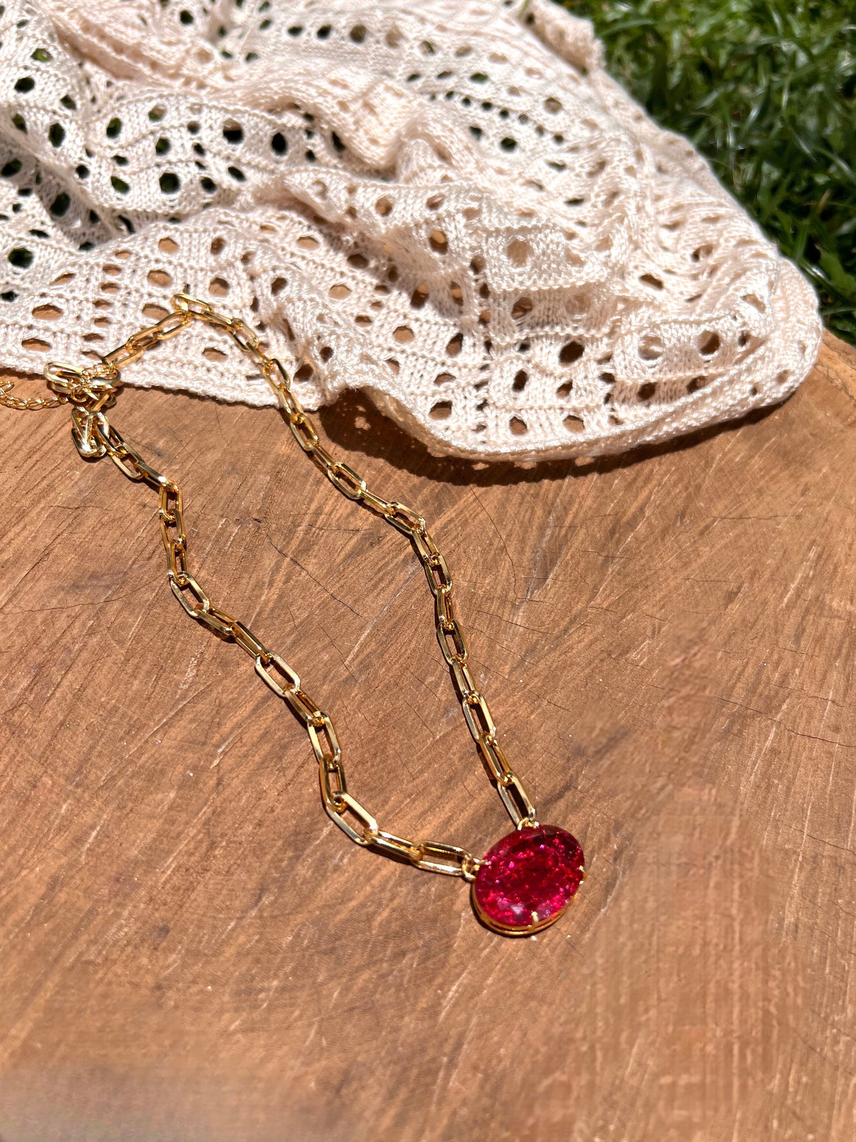 Colar Corrente Elos Média Oval Cristal Craquelado Lapidado Cor Vermelho Cherry 45cm - Tiff Joias