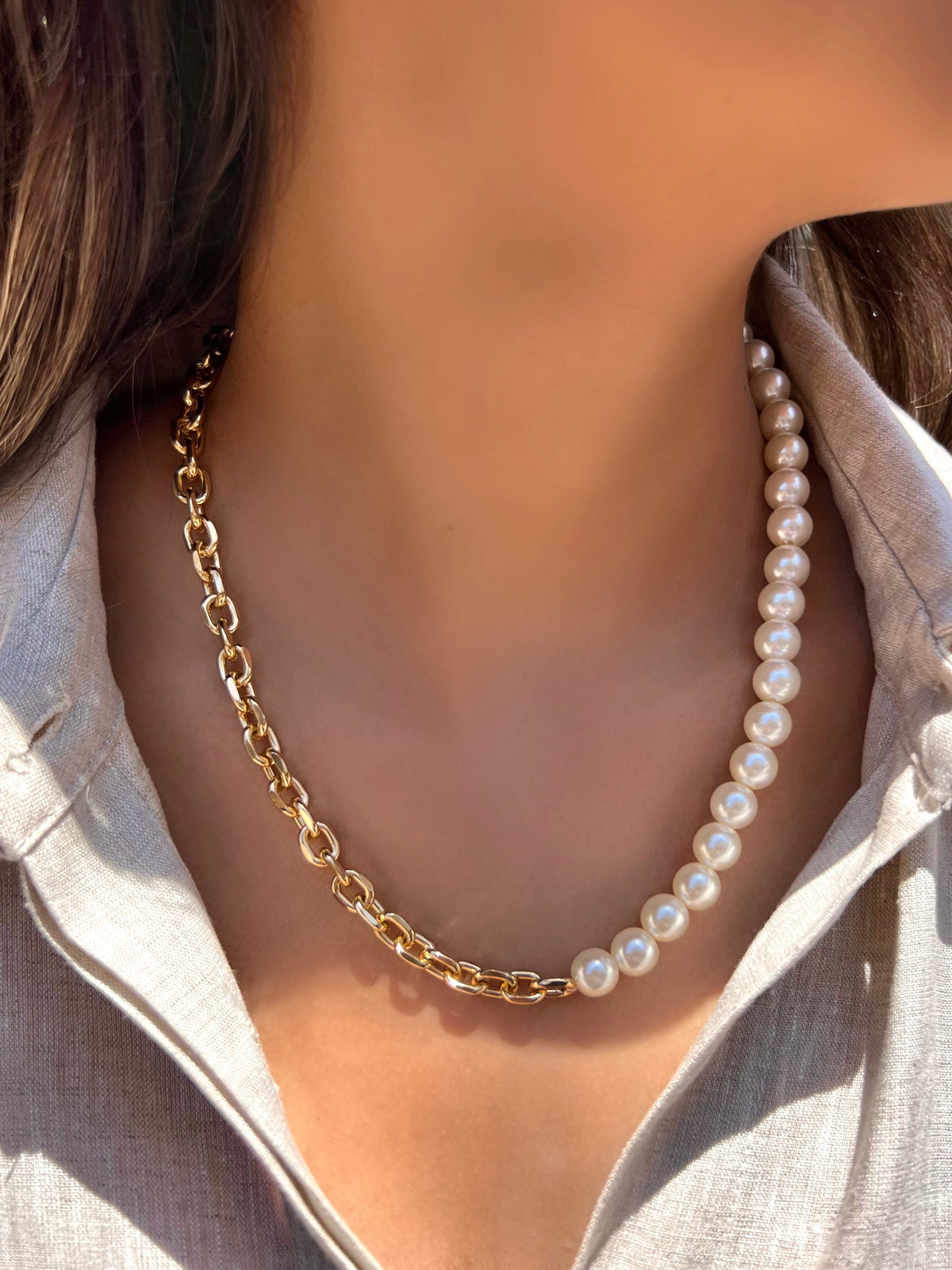 Colar Corrente Leve Oval E Pérolas Acrilicas 45cm - Tiff Joias