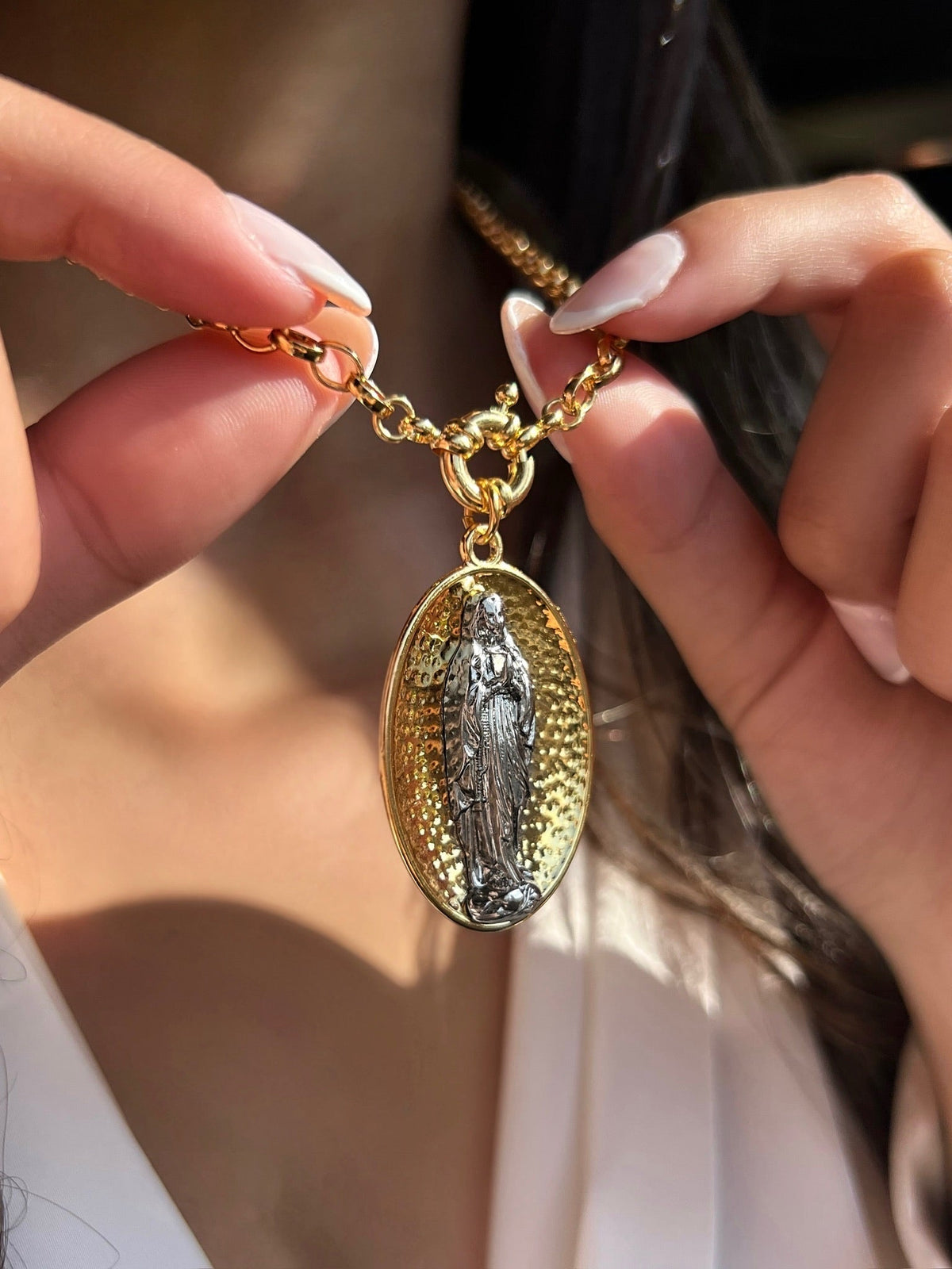 Colar Corrente Oval Média Nossa Senhora De Lourdes 50cm - Tiff Joias