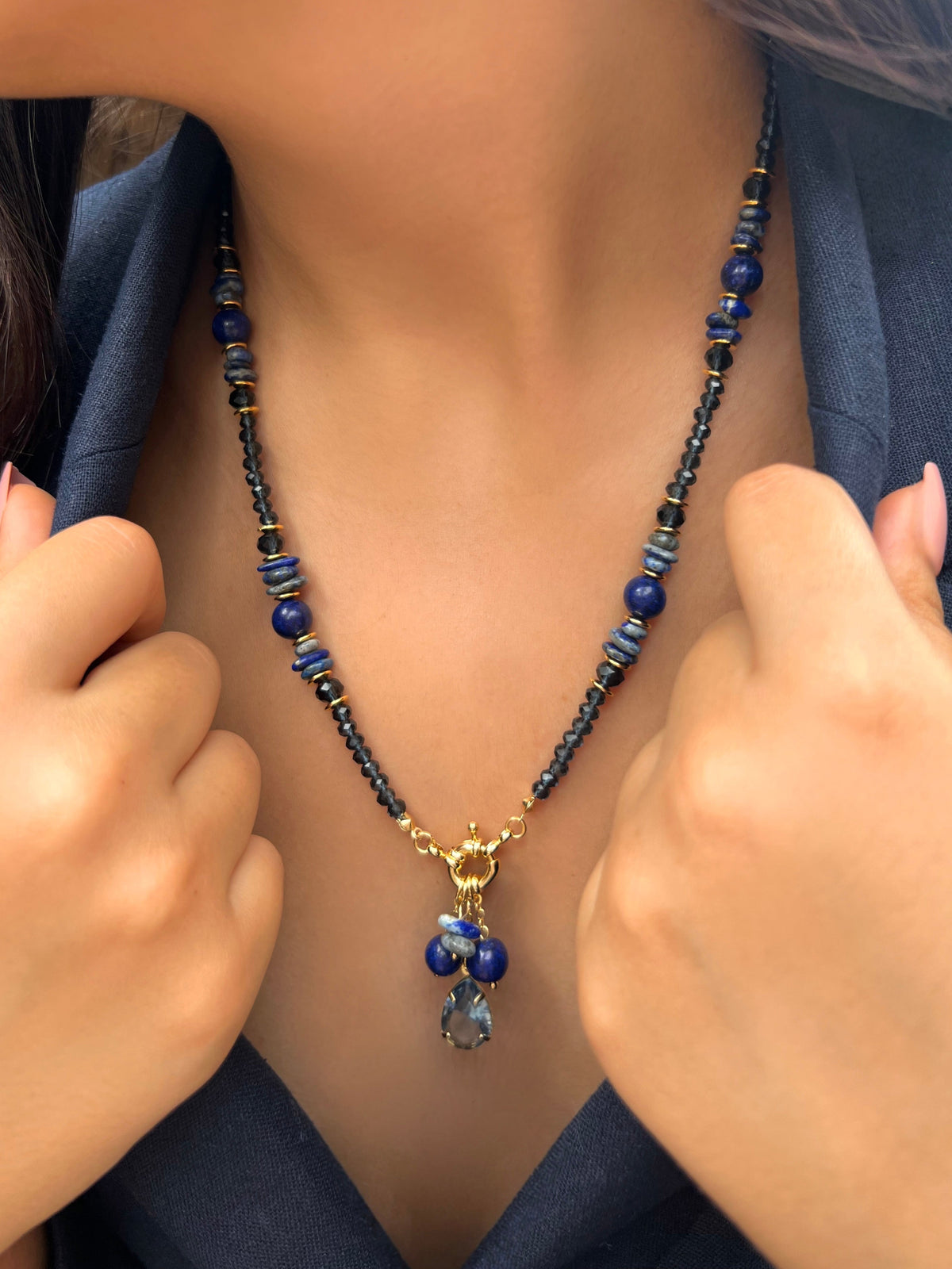 Colar Cristais Cor Montana e Cachos Pedra Lapis Lazuli 55cm - Tiff Joias