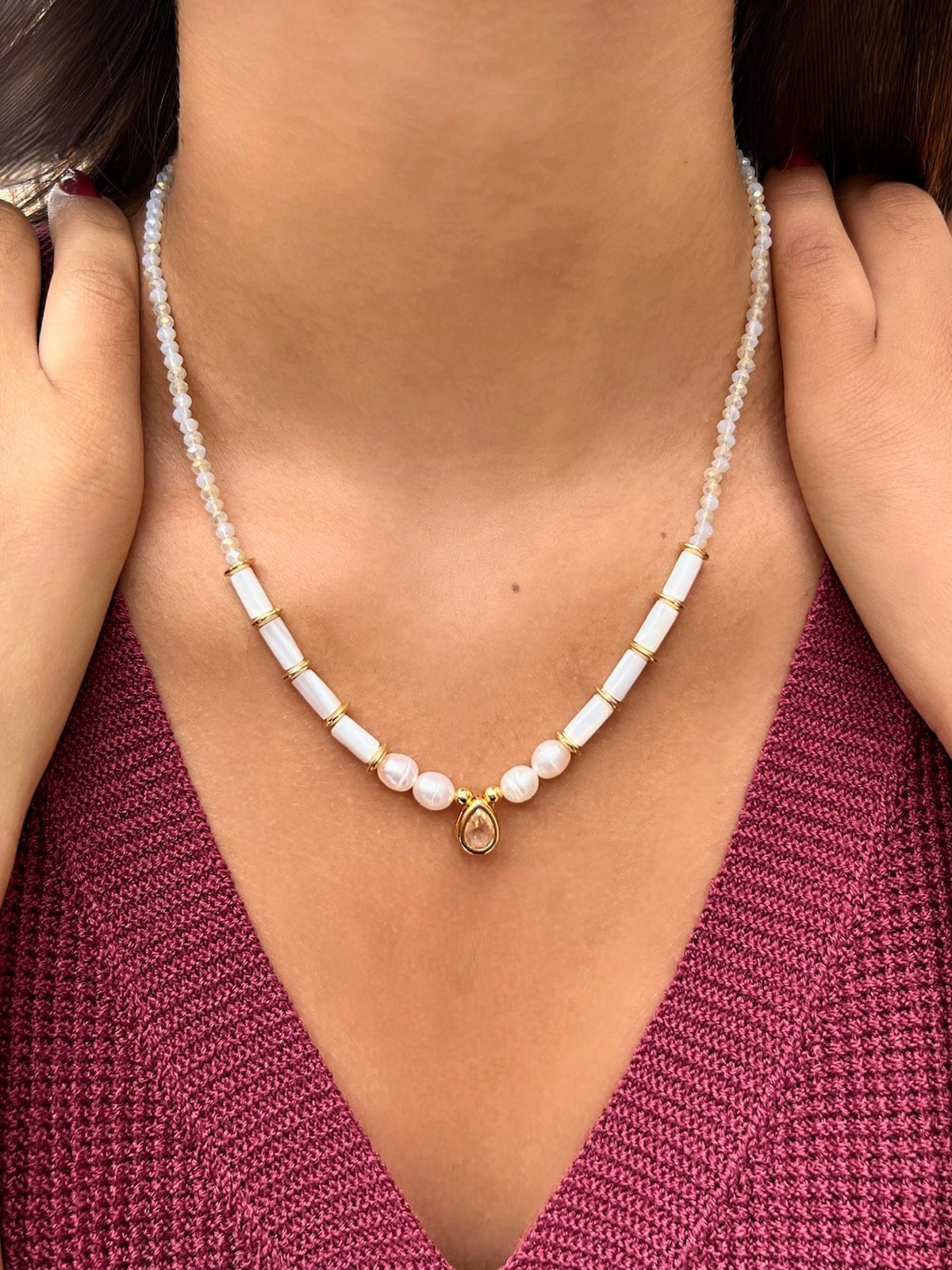 Colar E Mini Gota Com Detalhes Em Madrepérolas E Perolas De Água Doce 42cm - Tiff Joias