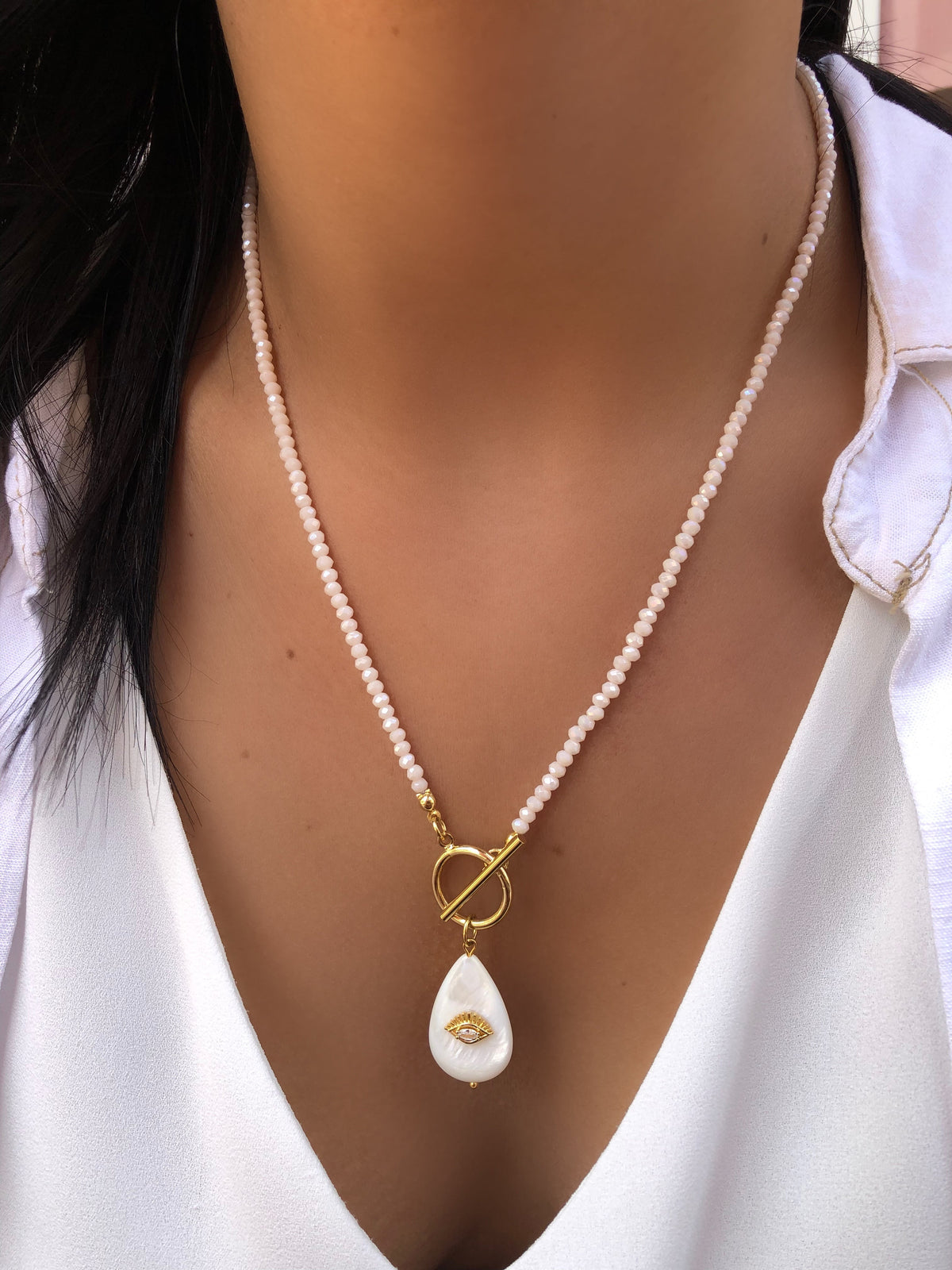 Colar Em Cristais Lapidados Nude E Gota Madreperola 55cm - Tiff Joias