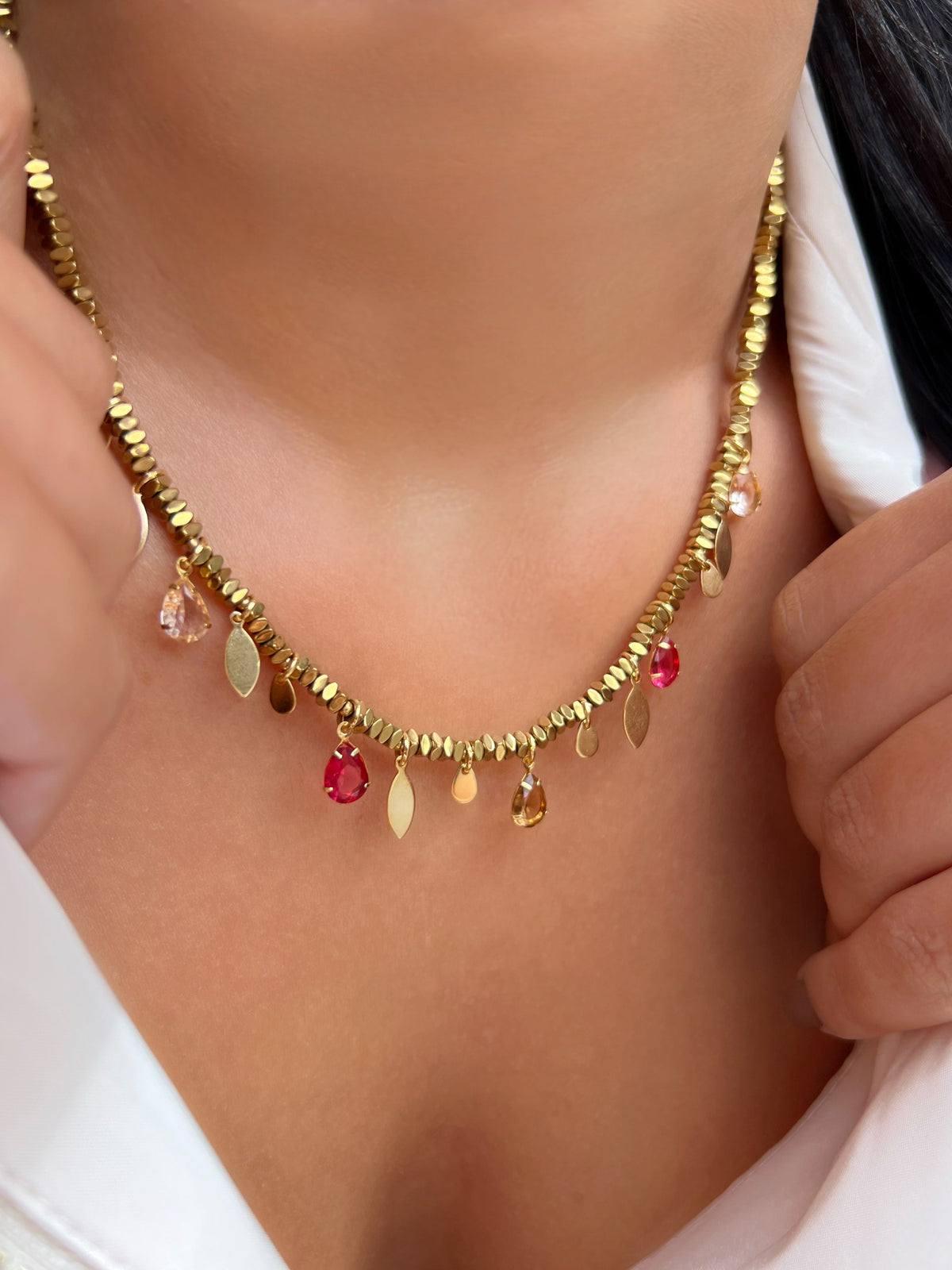 Colar Hematitas Com Gotinhas Cristal Cor Morganita e Rubi 45cm - Tiff Joias