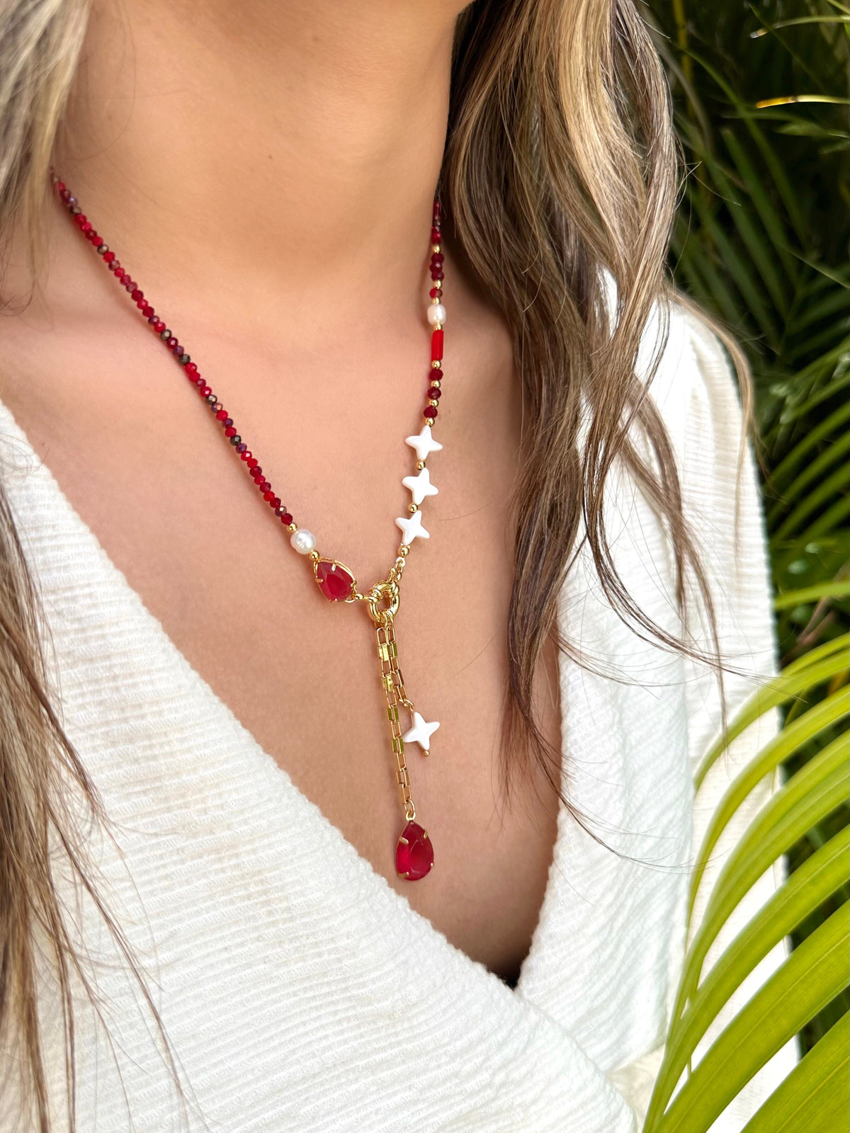 Colar Lais Mix Vermelho Cherry Fecho Bóia E Pingentes Estrela Madrepérola E Gota 55cm - Tiff Joias