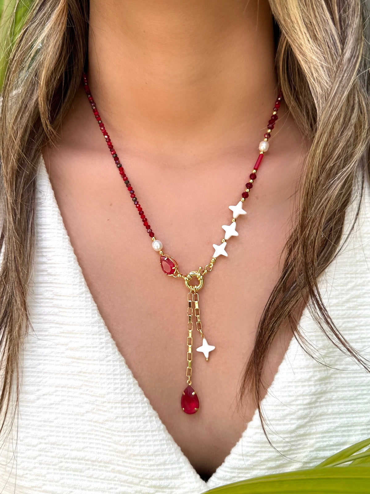 Colar Lais Mix Vermelho Cherry Fecho Bóia E Pingentes Estrela Madrepérola E Gota 55cm - Tiff Joias