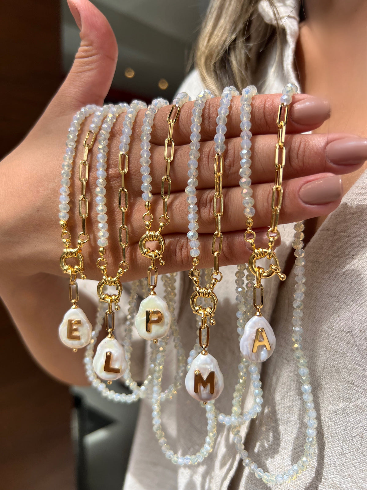 Colar Pins Removíveis Com Inicial Pérola Barroca 50cm - Tiff Joias
