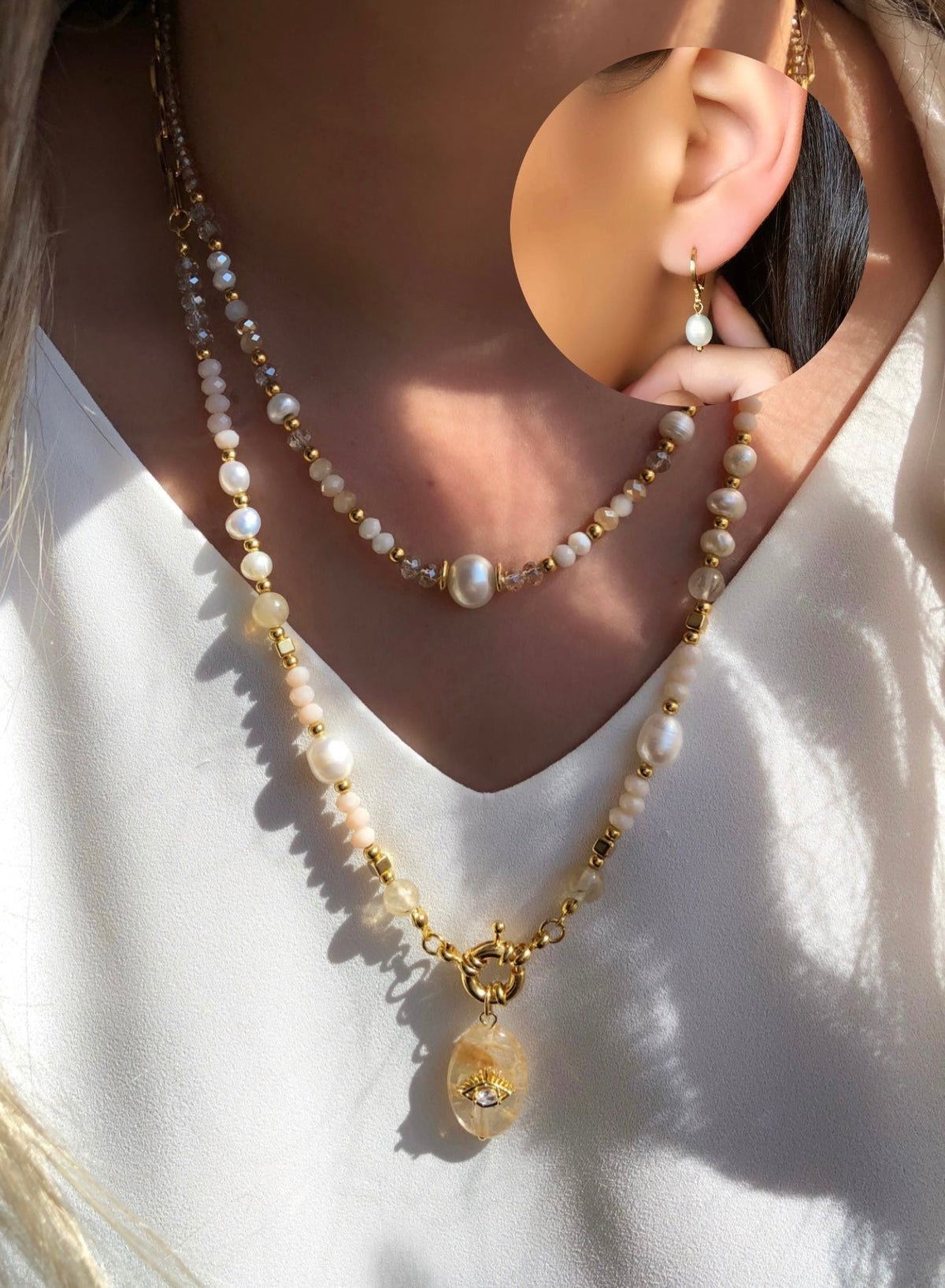 Conjunto De Colares Clássicos Tons Nude Com Pedra Quartzo E Olho Grego E Brinco De Pérola - Tiff Joias