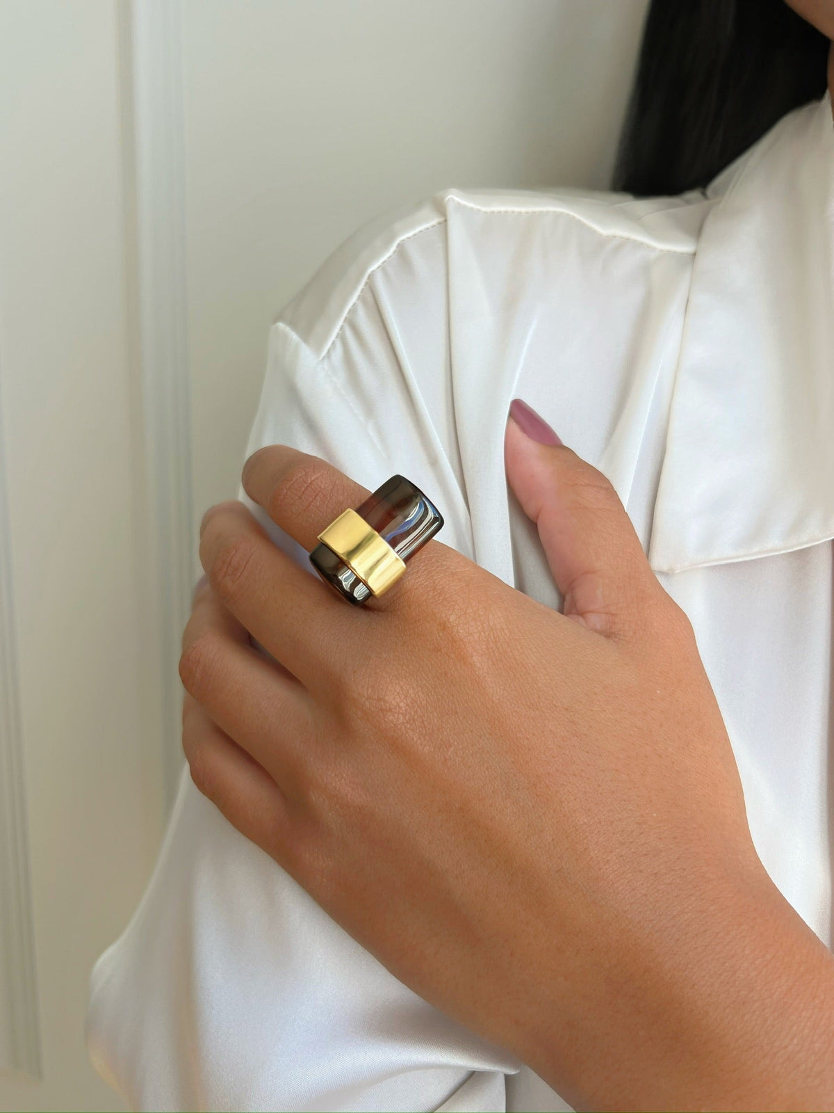 Conjunto De Três Peças Banho Ouro e Detalhes Marrom - Tiff Joias