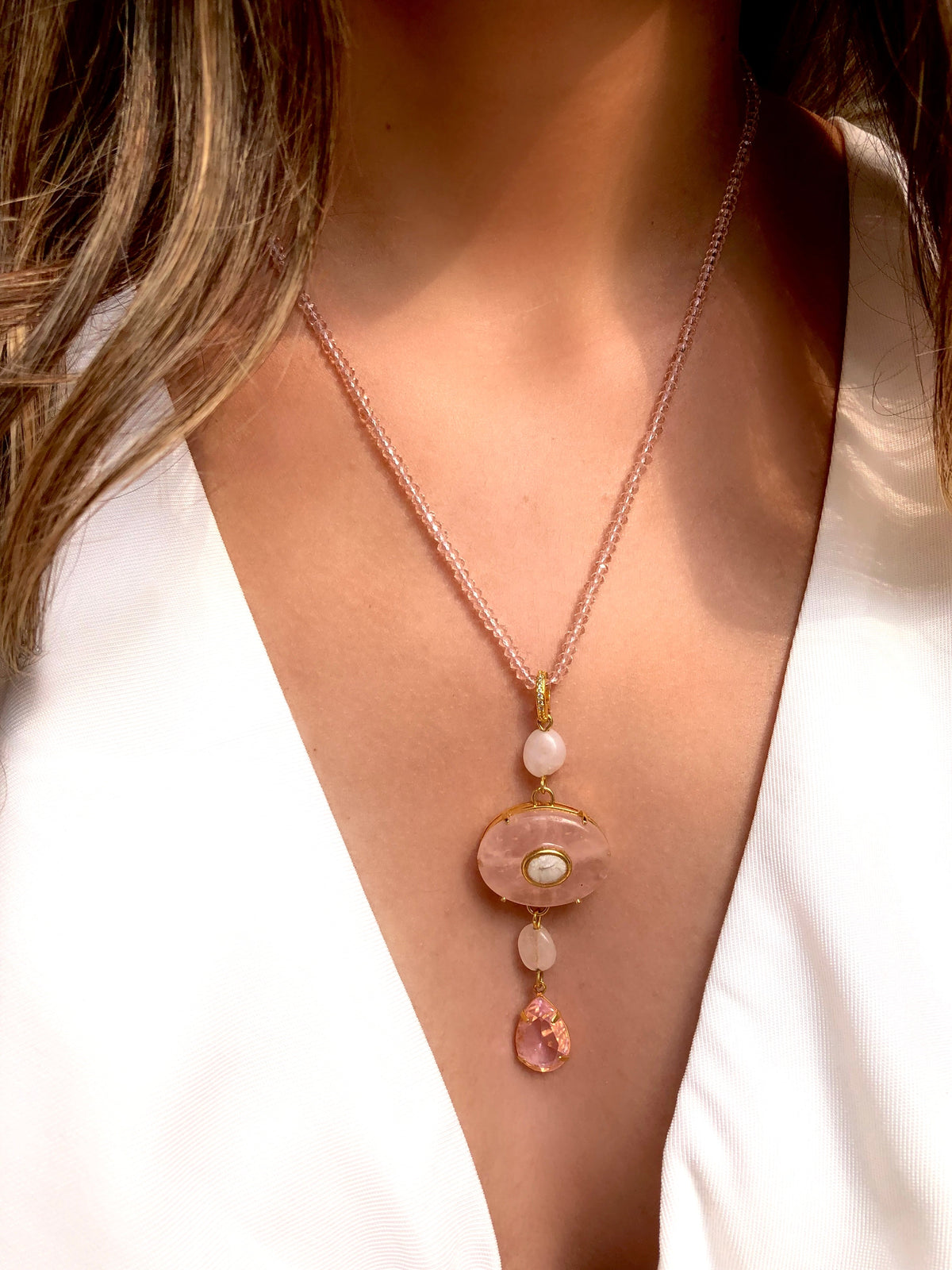 Gravata Celina Com Pedra Natural Quartzo Rosa 60cm - Tiff Joias