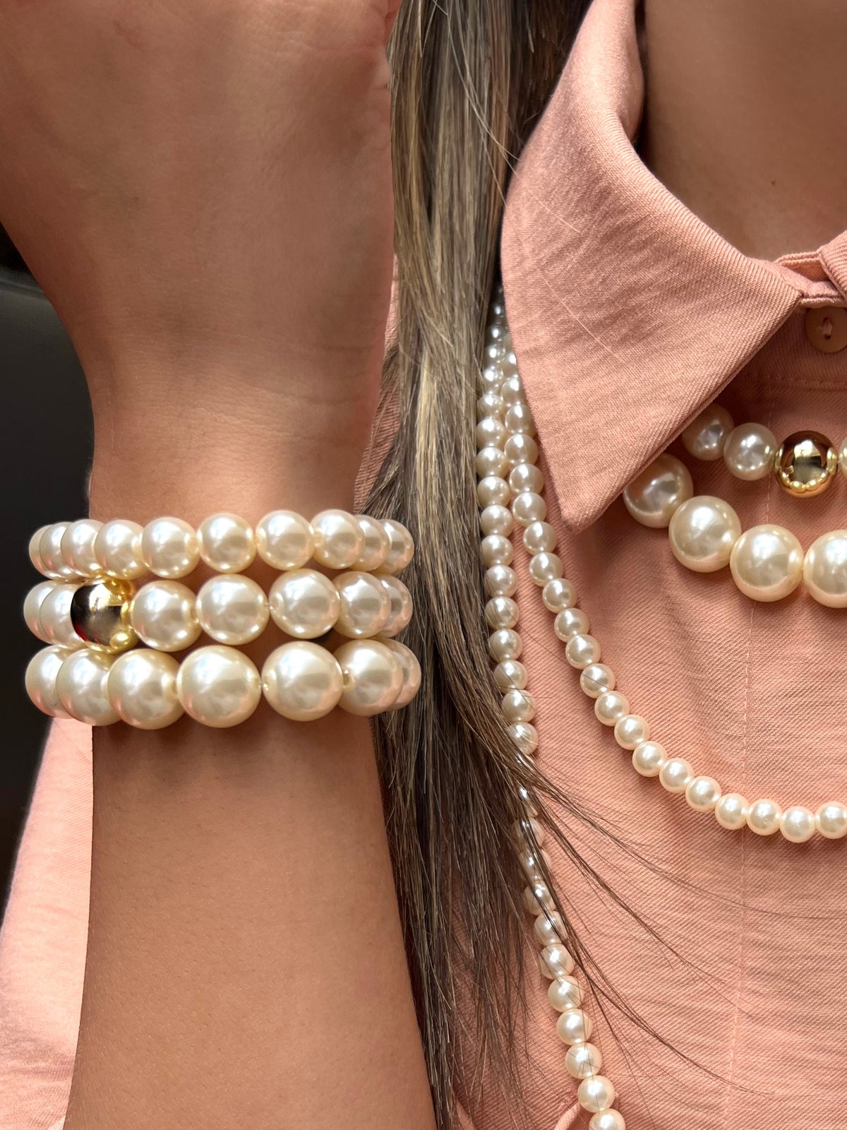 Mix De Três Pulseiras De Pérolas Com Bola Banho Ouro 18k - Tiff Joias