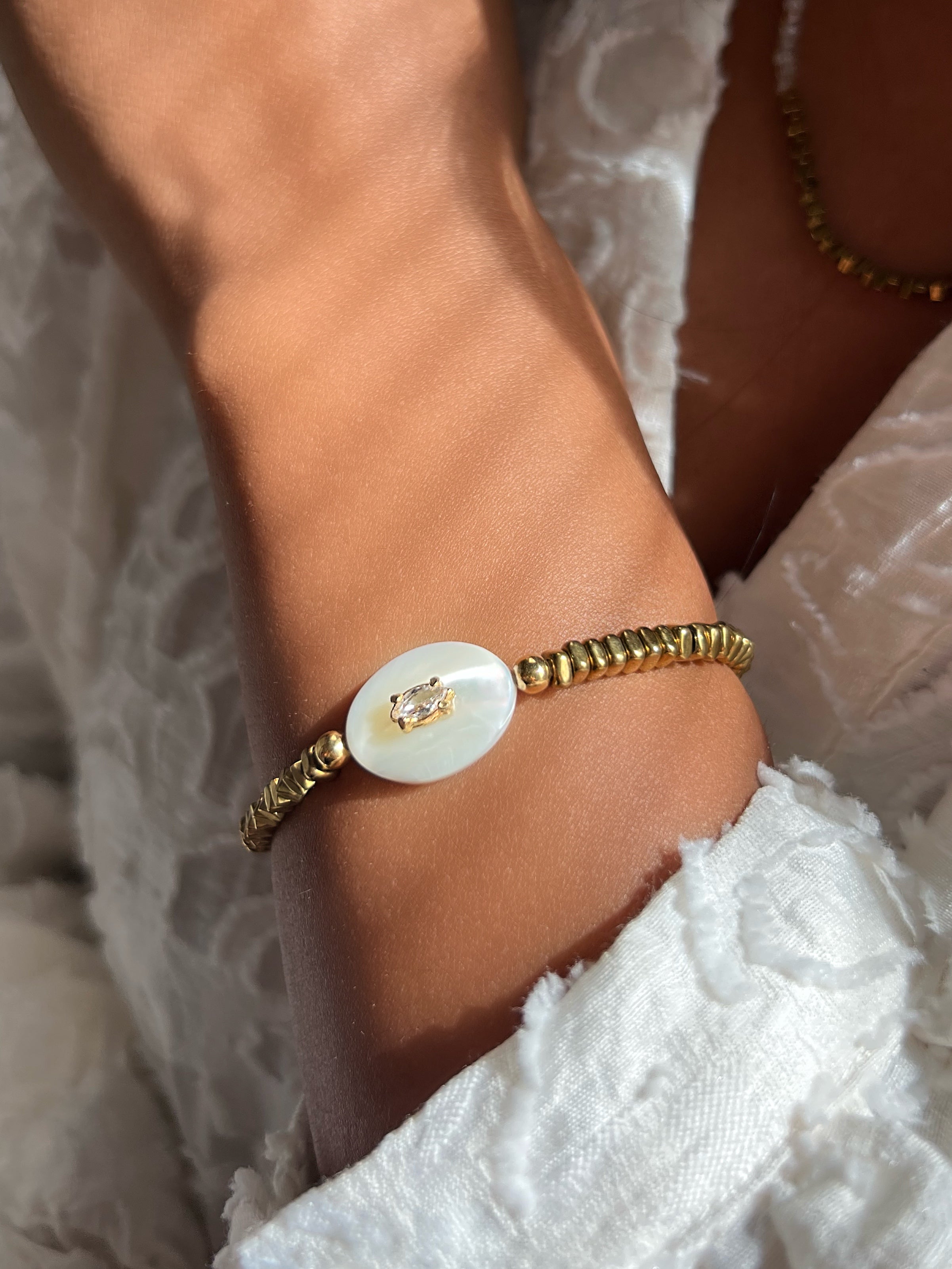 Pulseira Hematita Com Madrepérola 17cm