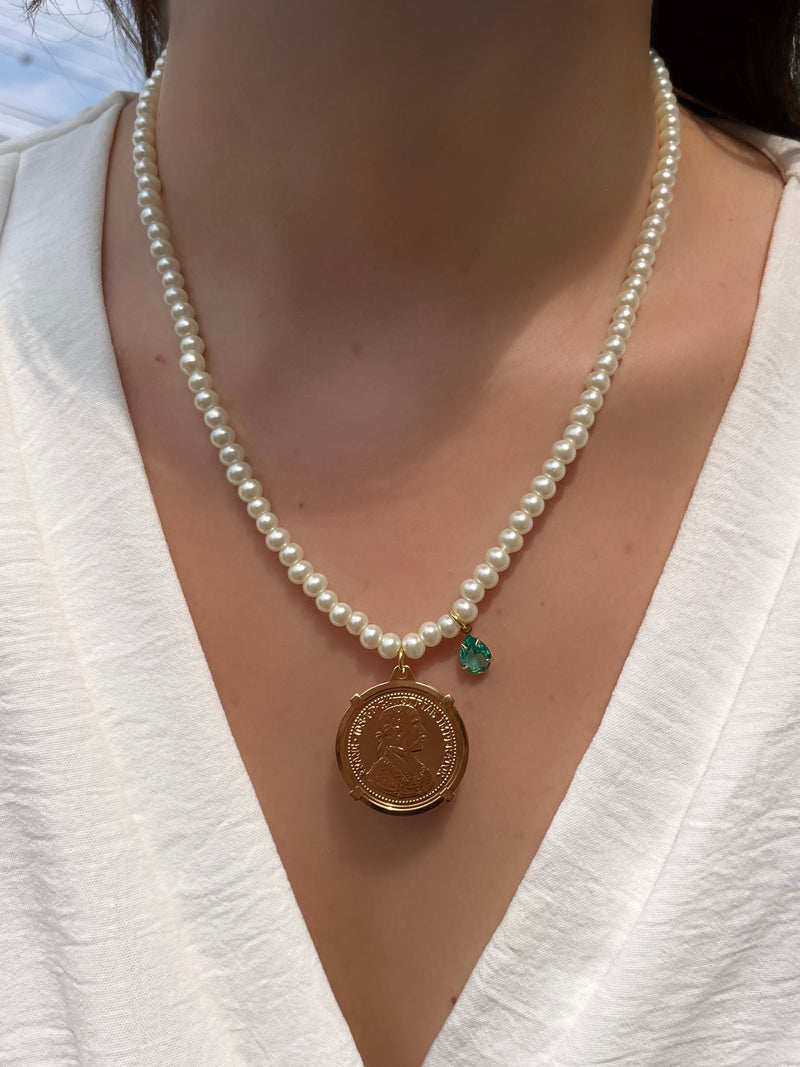 Colar Perola Com Pingente Moeda Antiga