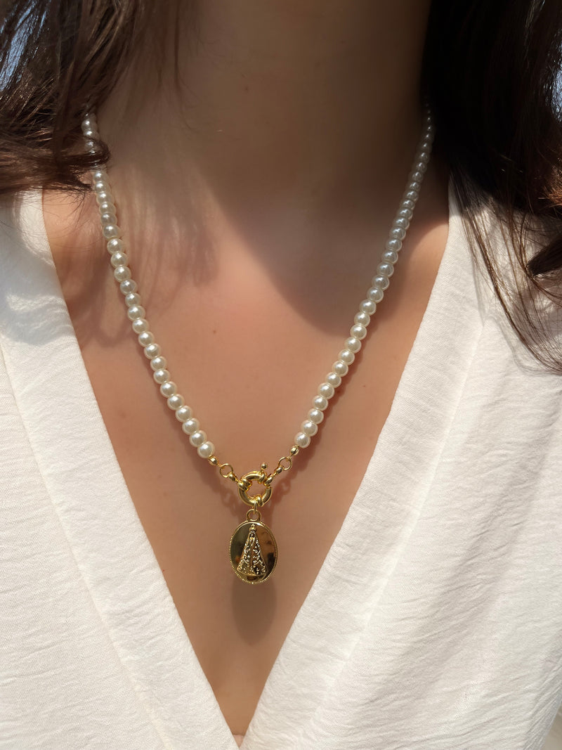 Colar Perola Com Pingente Medalha Nossa Senhora Oval