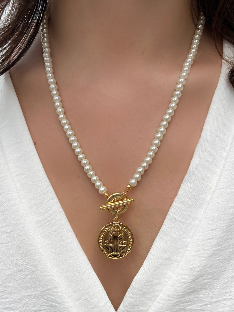 Colar Perola Com Pingente Medalha São Bento