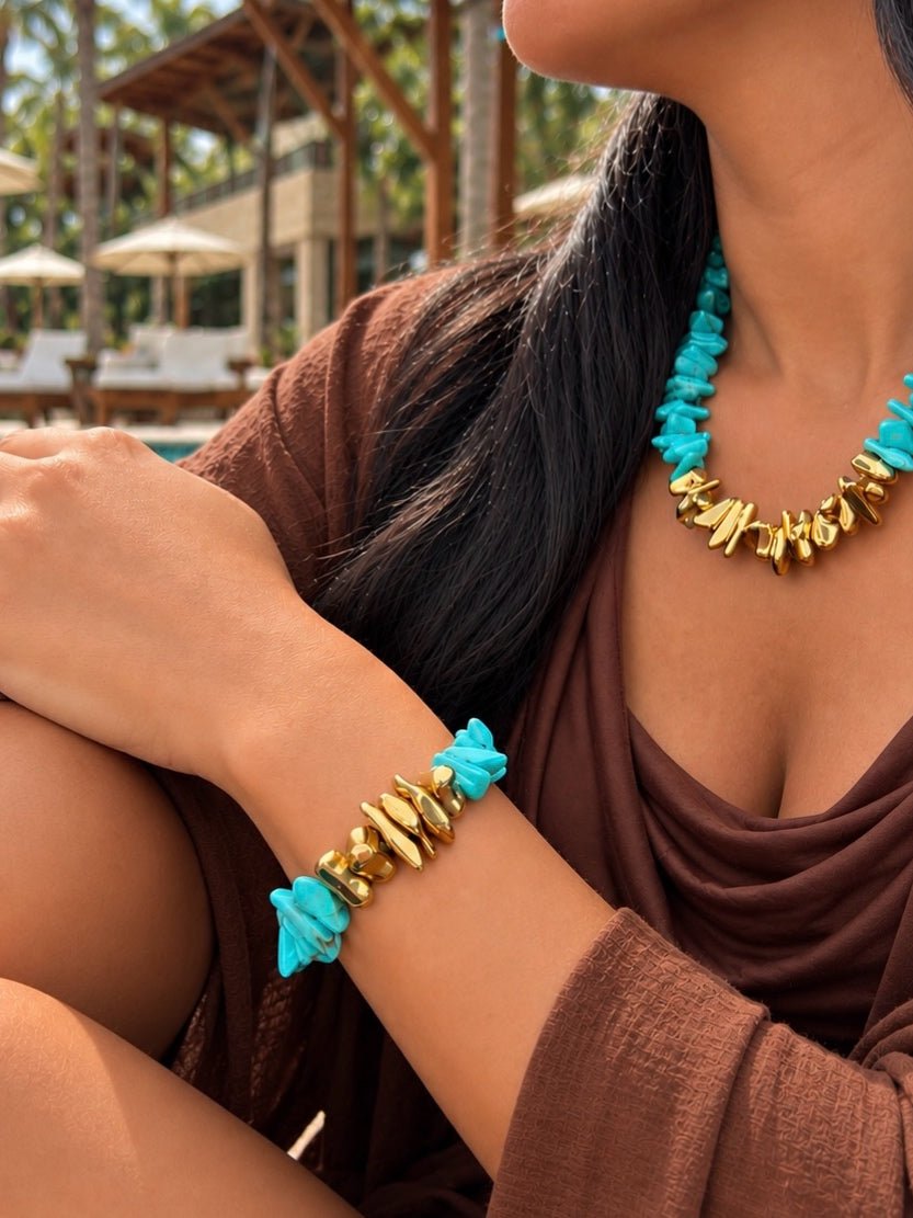 Pulseira Cascalho Acrílico Cor Turquesa e Banho Ouro 18k - Tiff Joias