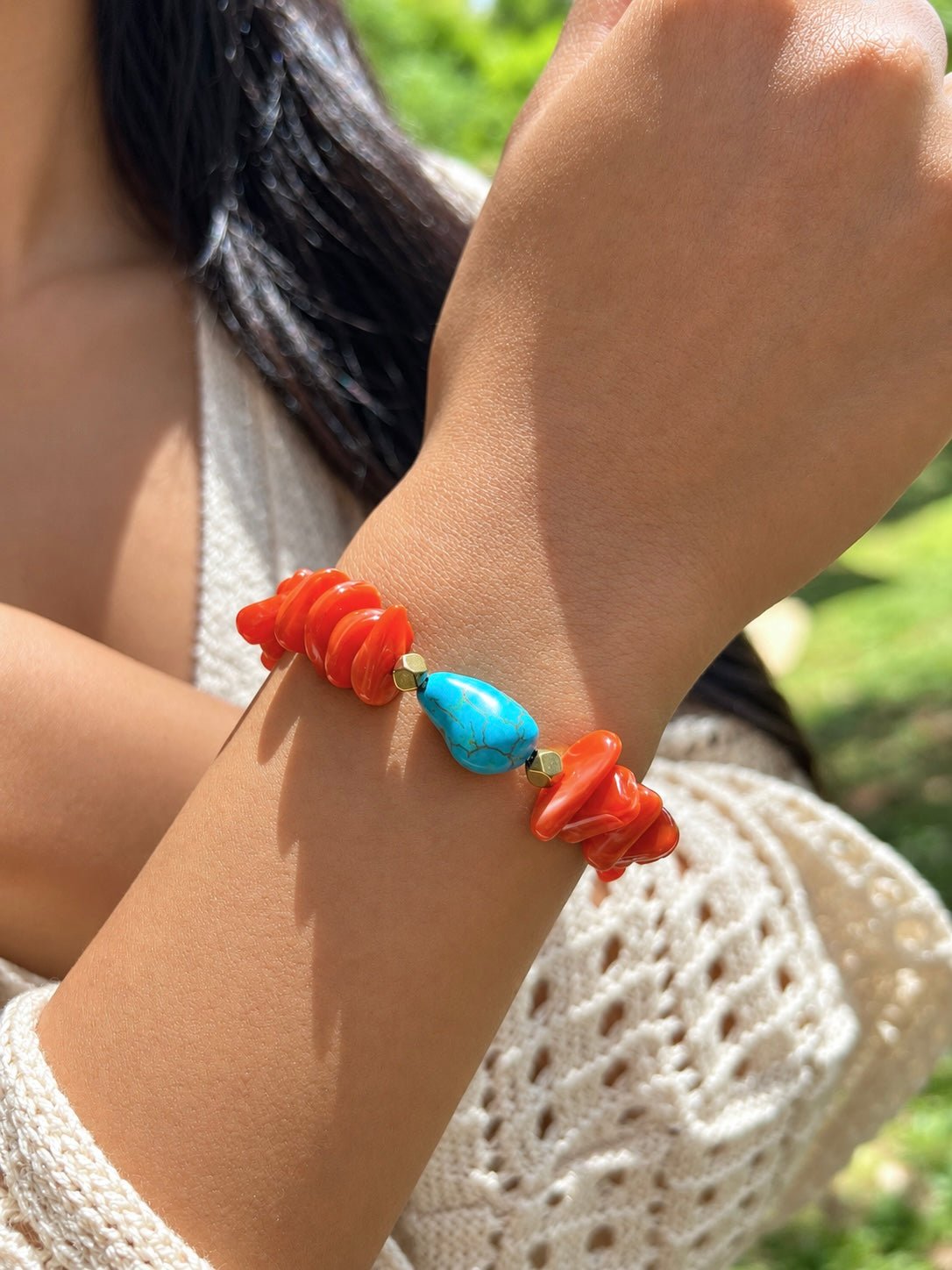 Pulseira Cascalho Acrílico Coral Com Pedra Turquesa Natural - Tiff Joias