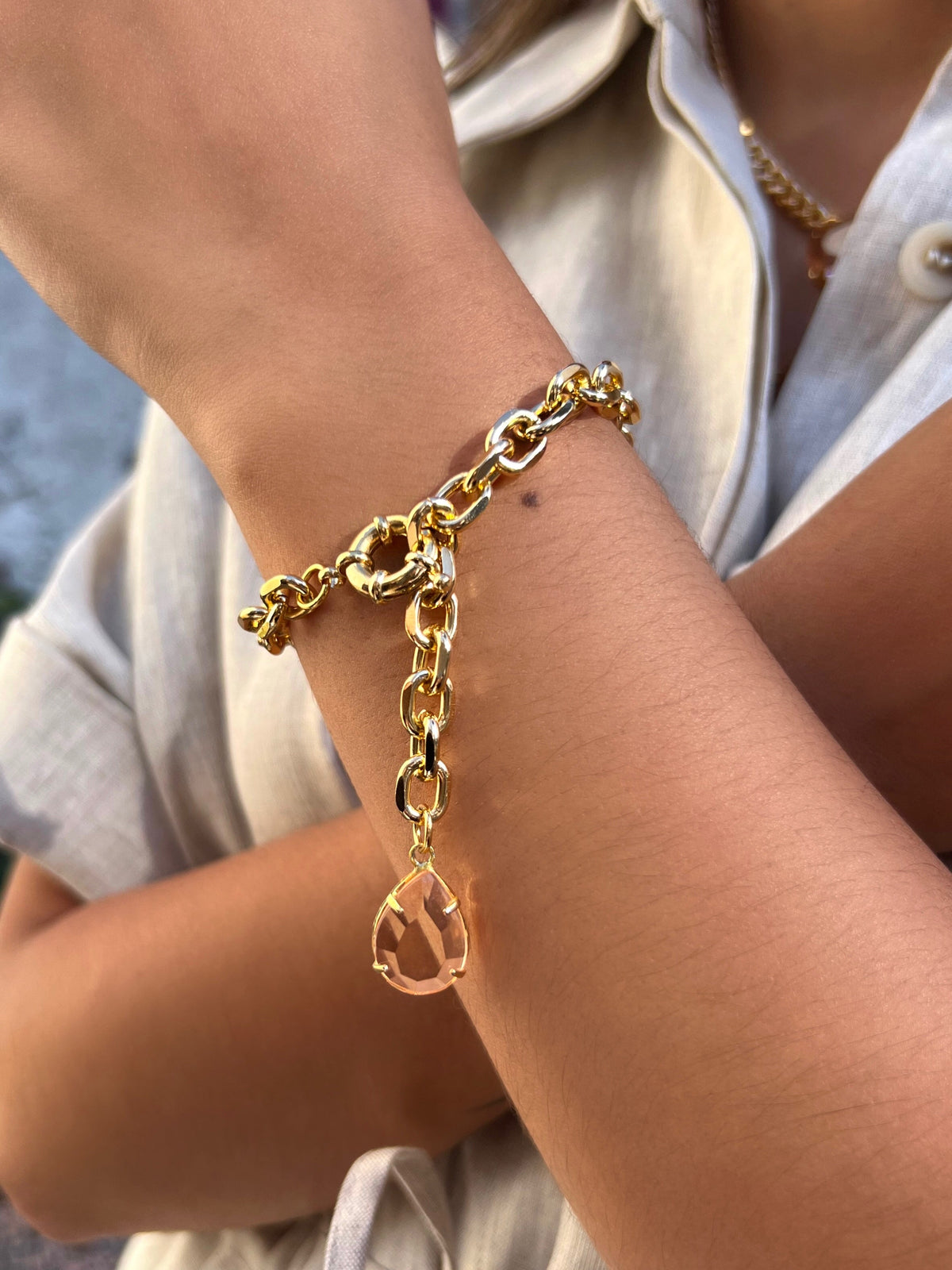 Pulseira Corrente Oval Leve Gota Acrílica Morganita Fecho Bóia 22cm - Tiff Joias