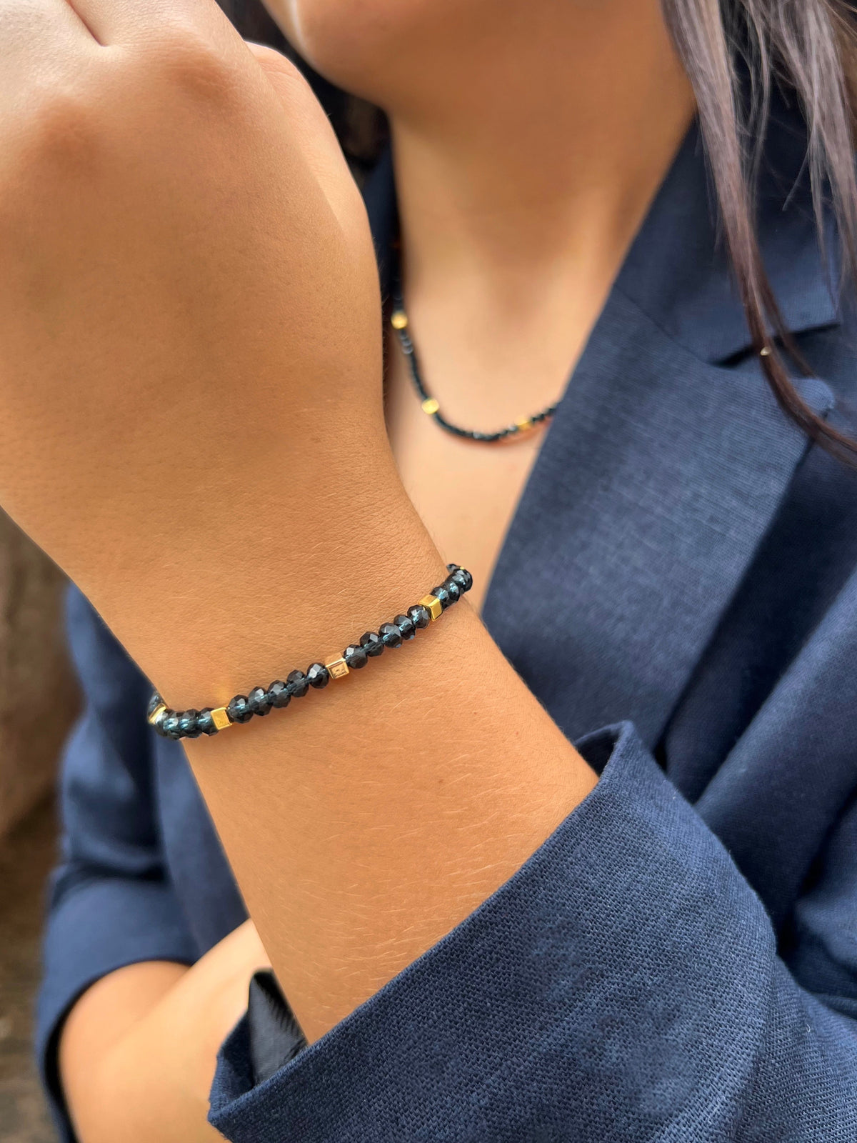 Pulseira Cristais Cor Montana e Mini Cubos 17cm - Tiff Joias