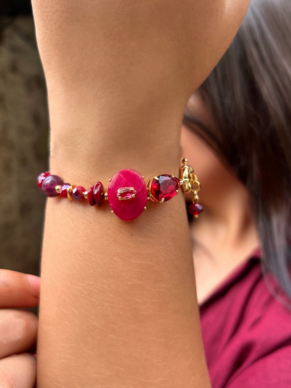 Pulseira Cristais Cor Vermelho e Pedra Jade Rubi 20cm - Tiff Joias