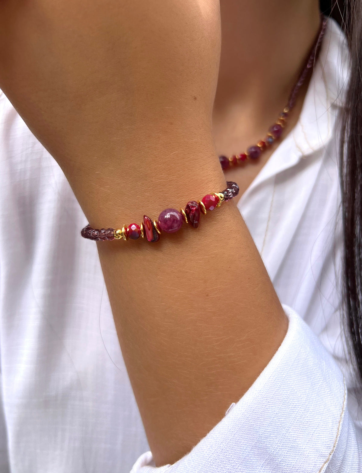 Pulseira Cristais e Pedra Cascalho Cor Vermelho 17cm - Tiff Joias