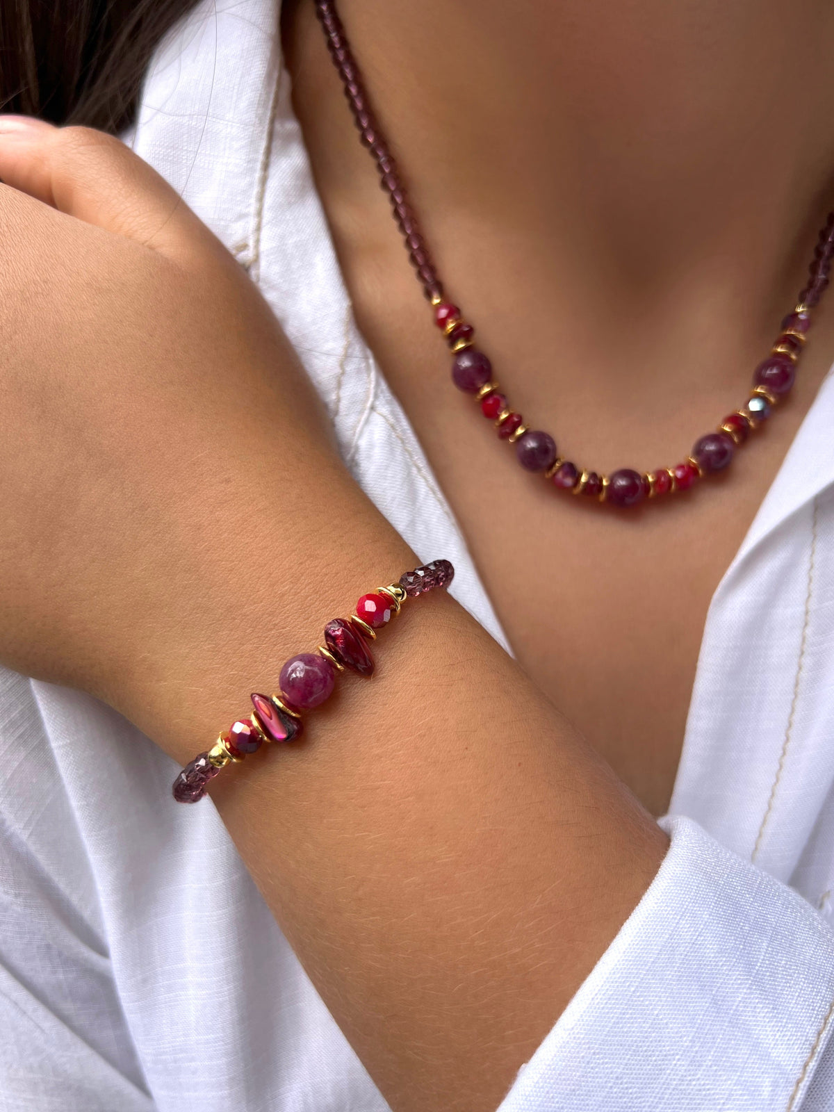 Pulseira Cristais e Pedra Cascalho Cor Vermelho 17cm - Tiff Joias