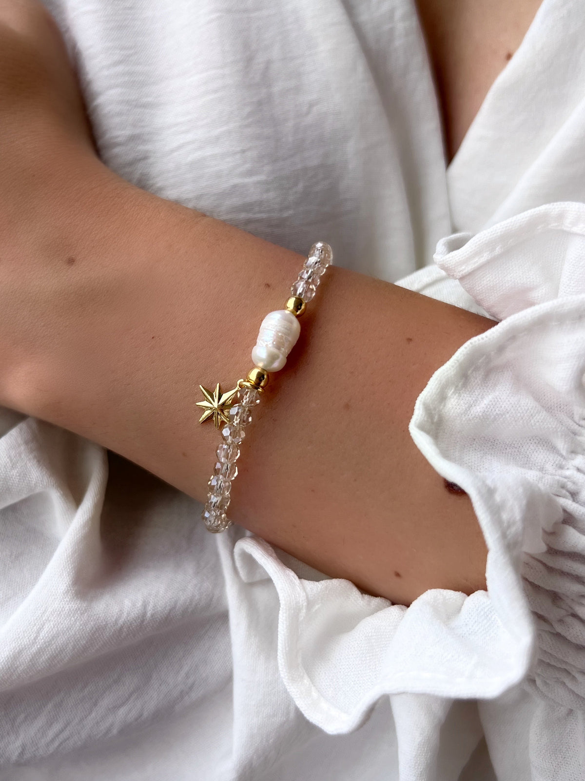 Pulseira Cristal Champagne Com Perola de Agua Doce E Mini Estrela - Tiff Joias