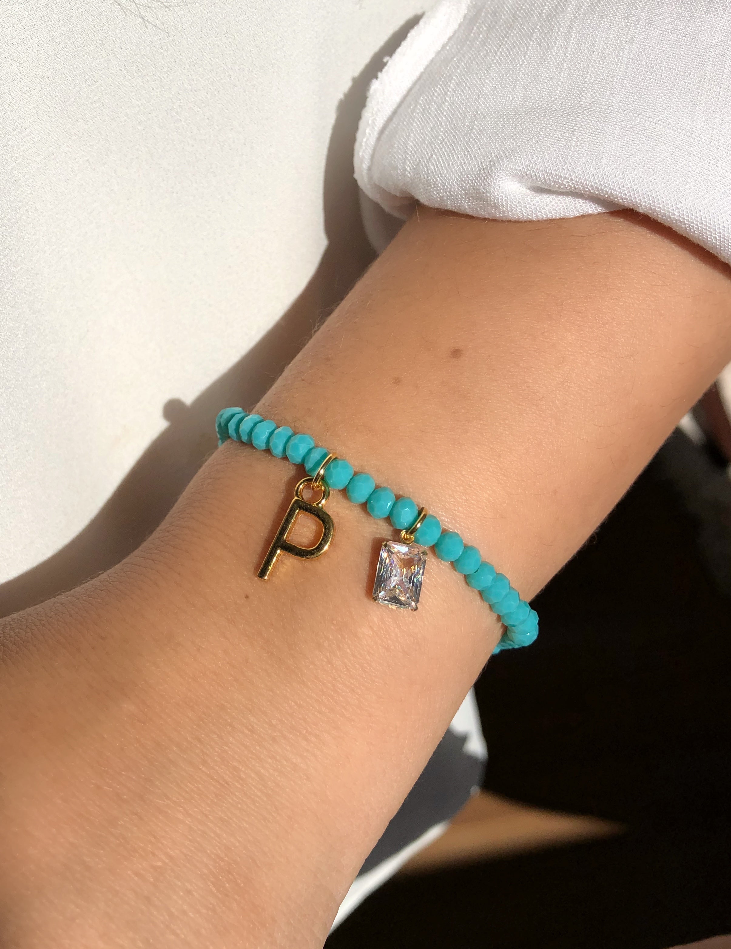 Pulseira De Cristais Lapidados Cor Turquesa Personalizado Letra Média Com Baguete Zircônia - Tiff Joias