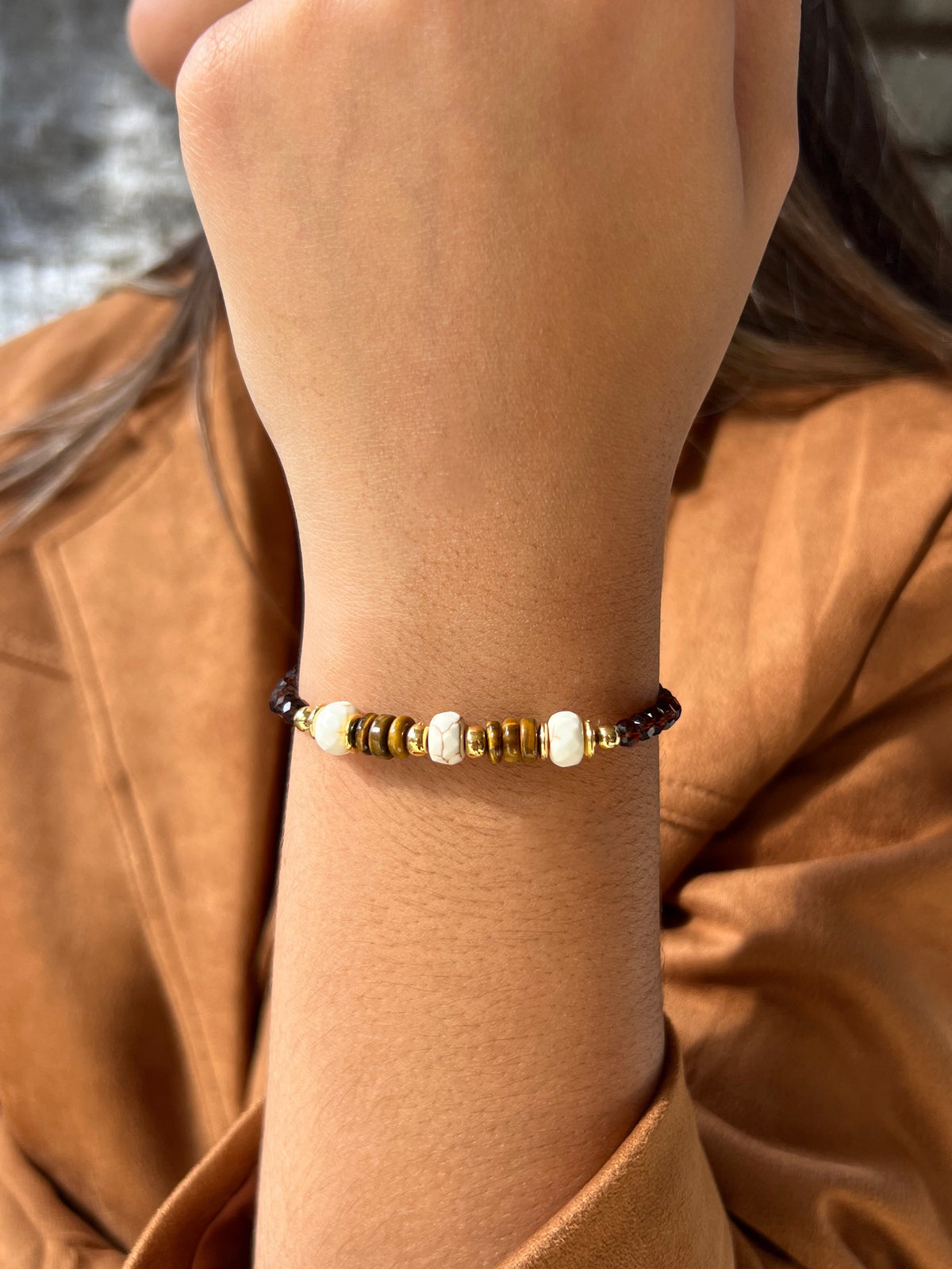 Pulseira Pedra Natural Olho De Tigre e Howlita 17cm - Tiff Joias