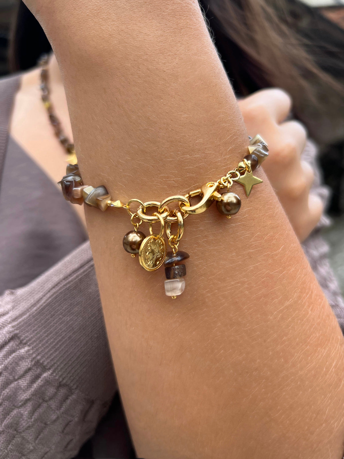 Pulseira Pedras Naturais Ágata Marrom e Pingentes 20cm - Tiff Joias
