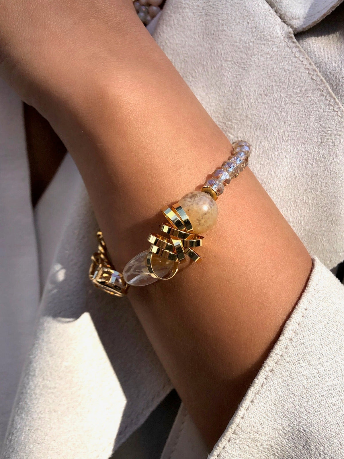 Pulseira Rebeca Pedra Quartzo Rutilado, Gota Lapidada Cor Cristal E Fecho Torcido 20cm - Tiff Joias