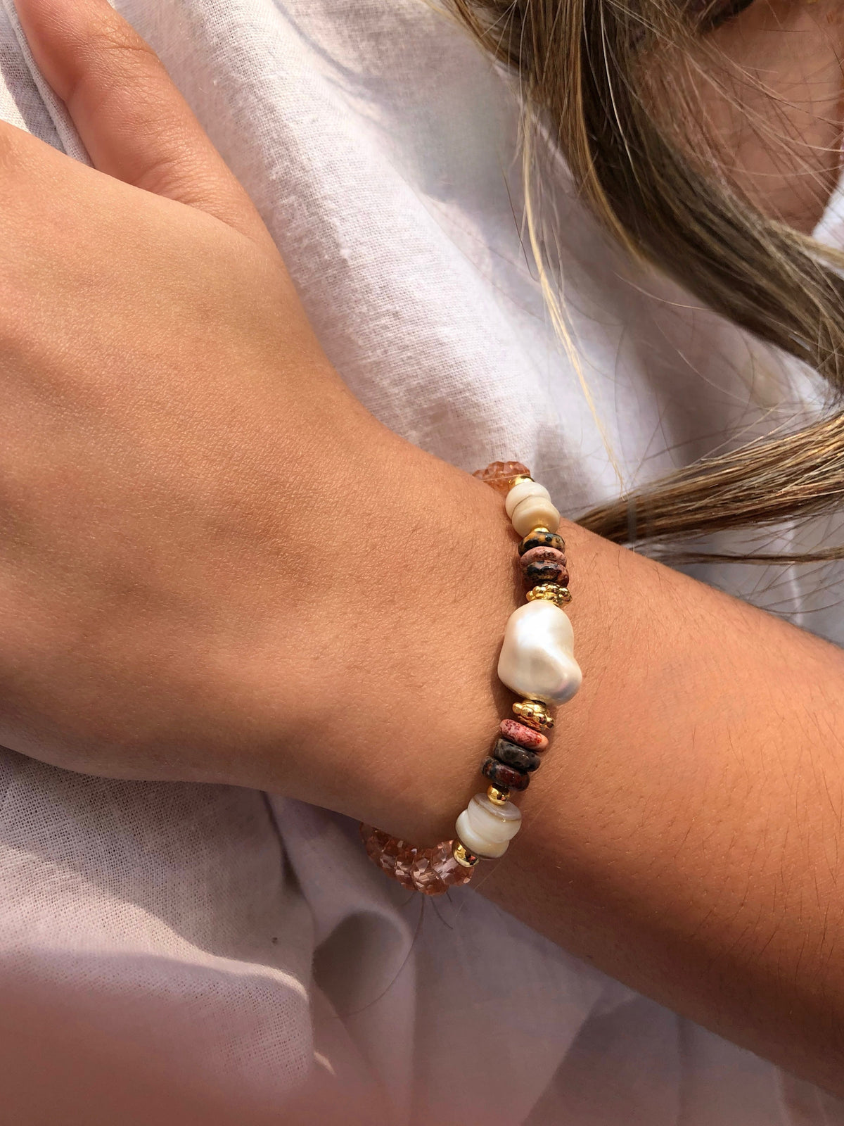 Pulseira Stela Com Jaspe Leopardo E Pérola Barroca Shell - Tiff Joias