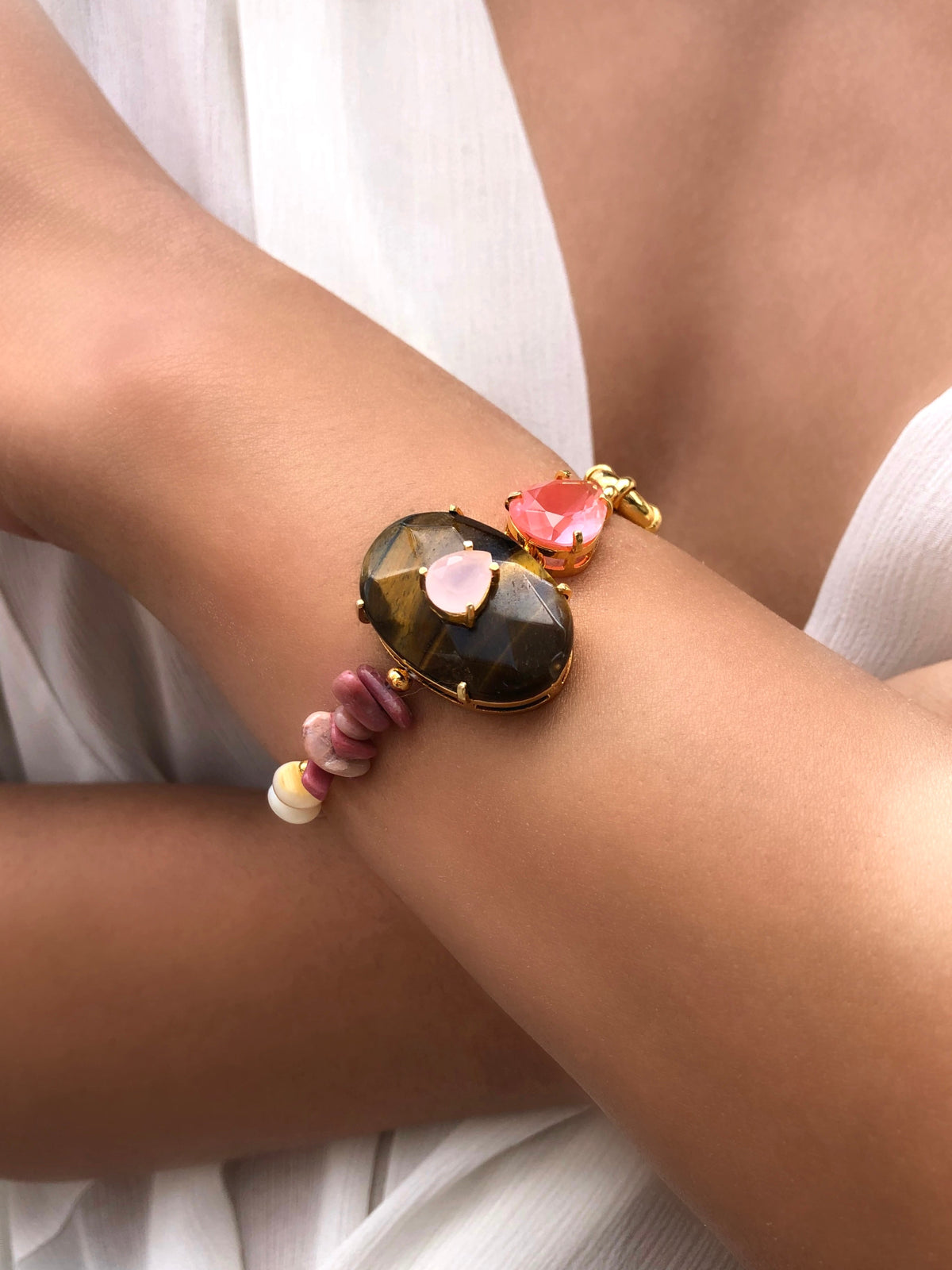 Pulseira Stela Pedra Natural Olho De Tigre E Gota Cherry - Tiff Joias