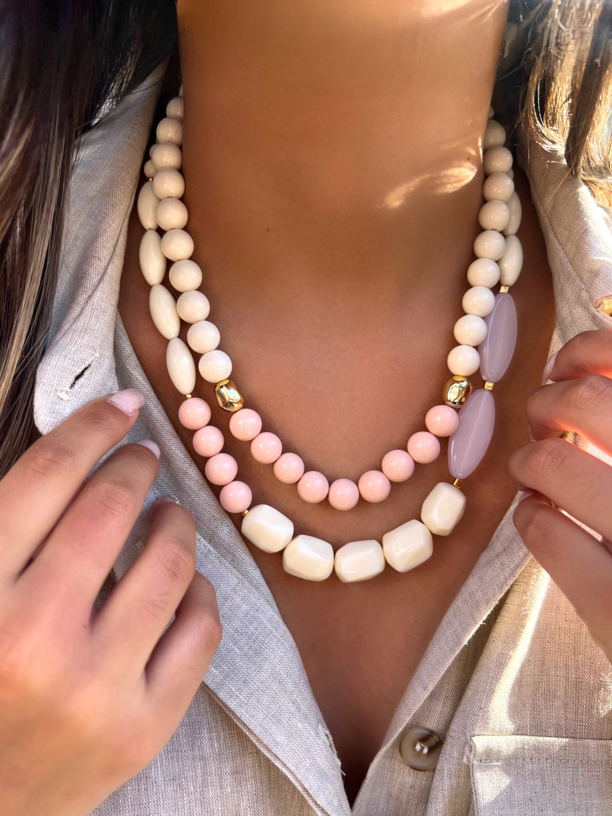 SUPER OFERTA!!! Mix De Dois Colares Bolas E Pedras Acrílicas Nude E Rosa - Tiff Joias