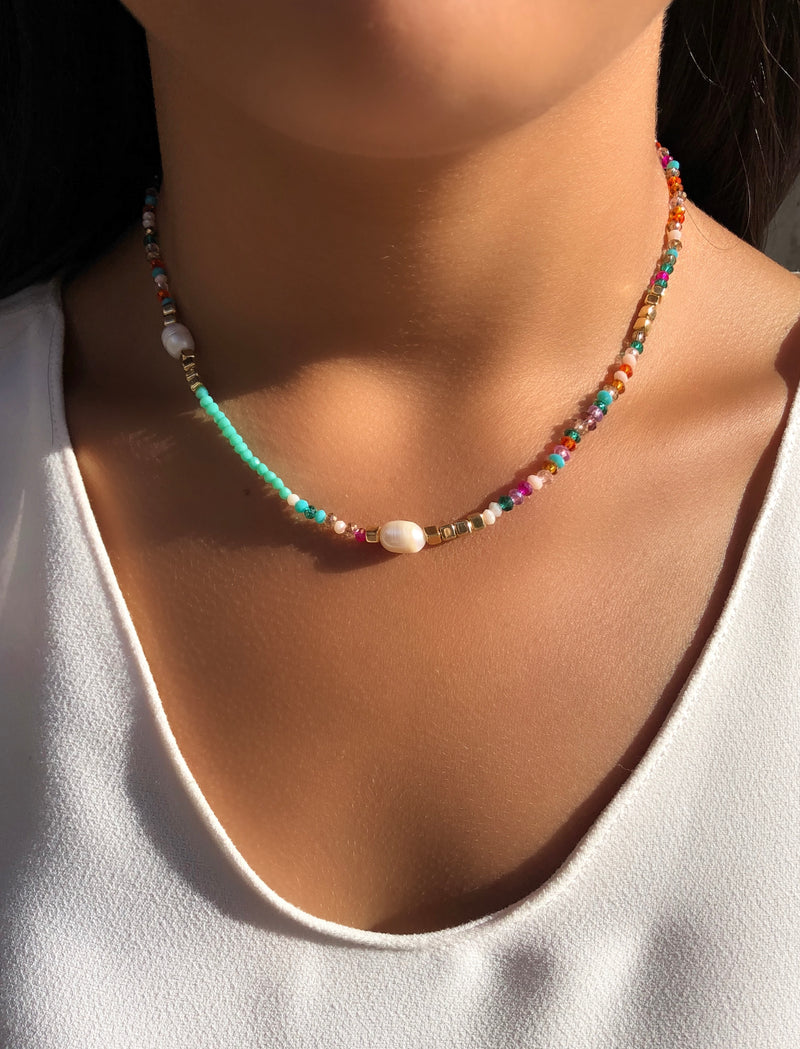 Colar Manu Cristais Tons Summer, Mini Cubos E Pérolas De Água Doce