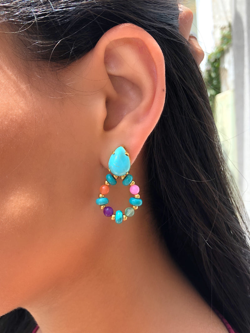 Par De Brincos Estela Pedras Naturais Coloridas E Pedra Turquesa Com Bolinhas