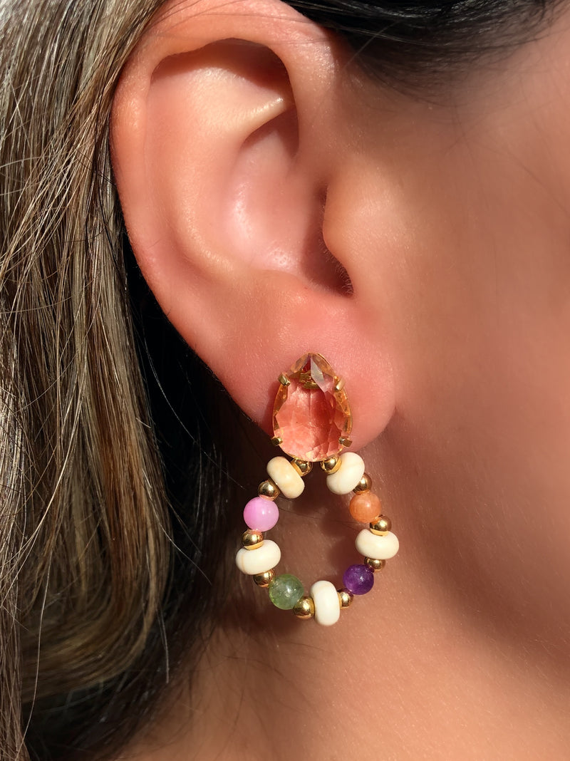 Par De Brincos Jaqueline Pedras Naturais Coloridas E Howlita Com Gota Morganita