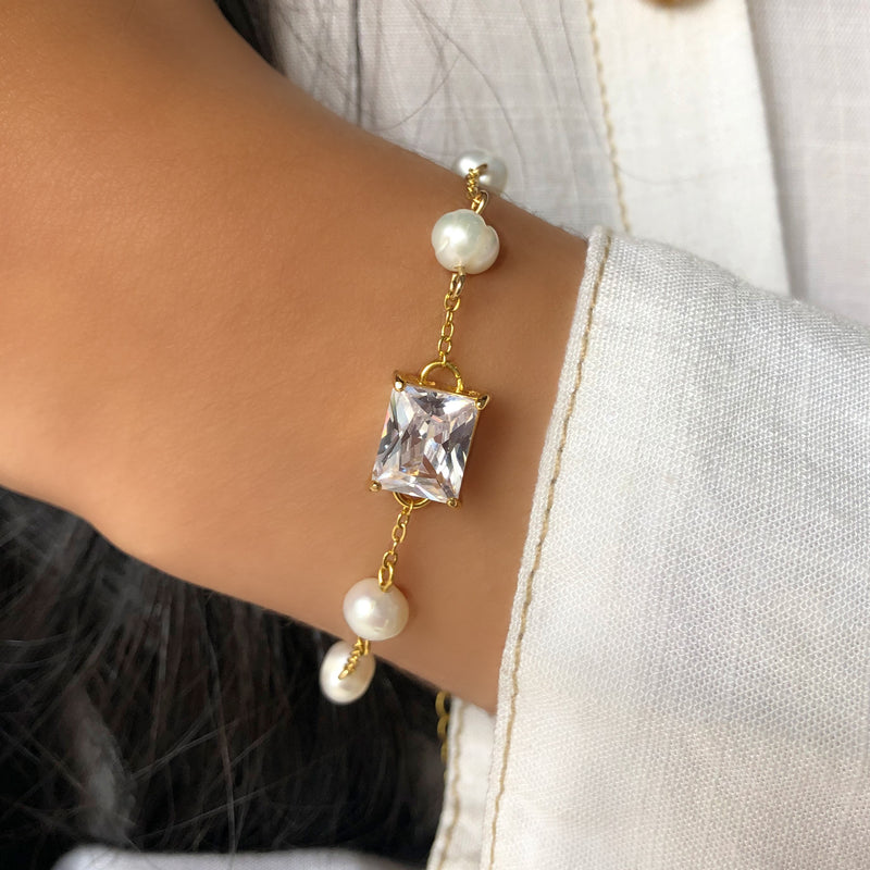 Pulseira Helena Com Pérolas E Baguete Zircônia Branca 16cm